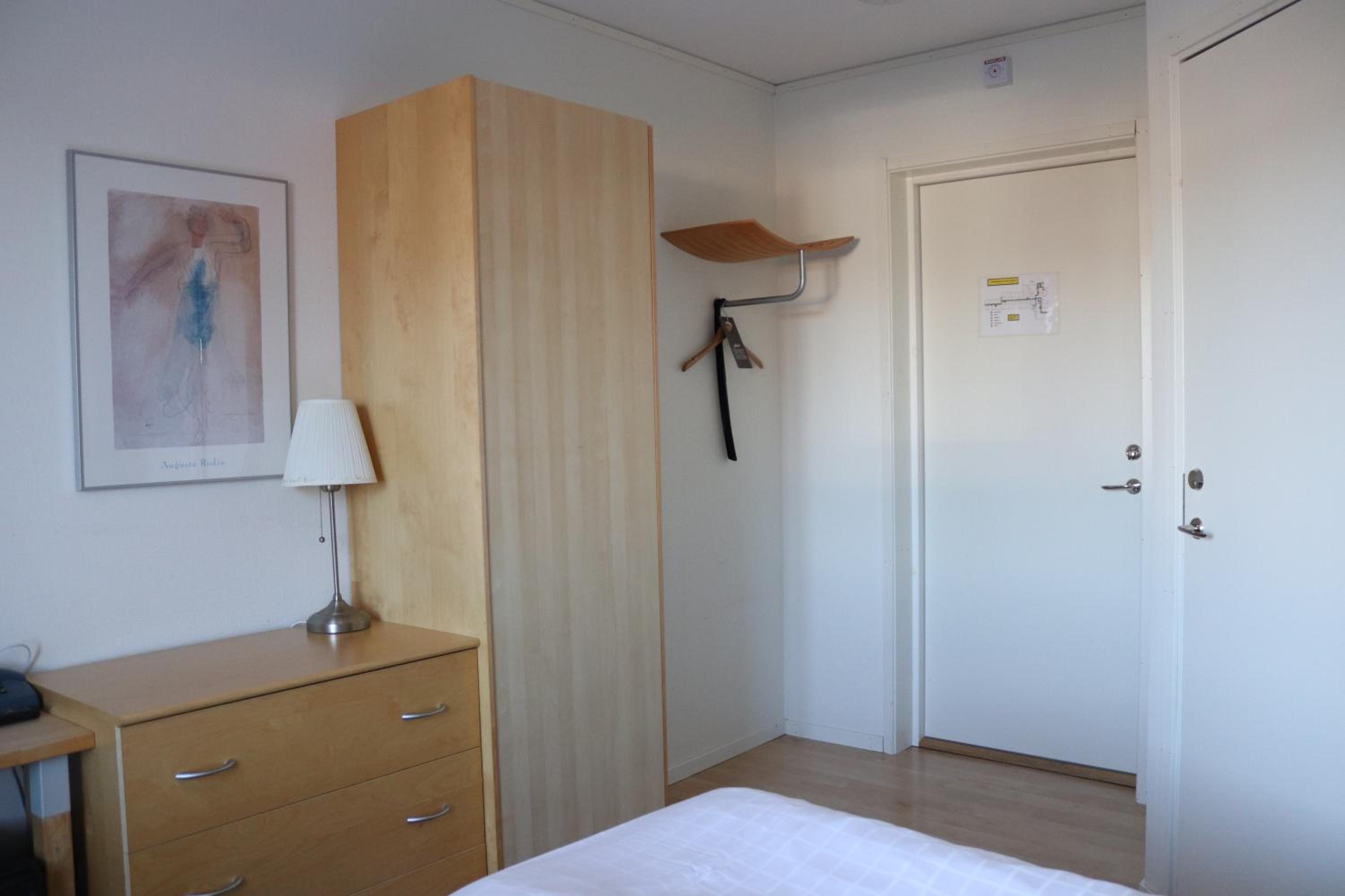 Standard Double Room - Photo 4