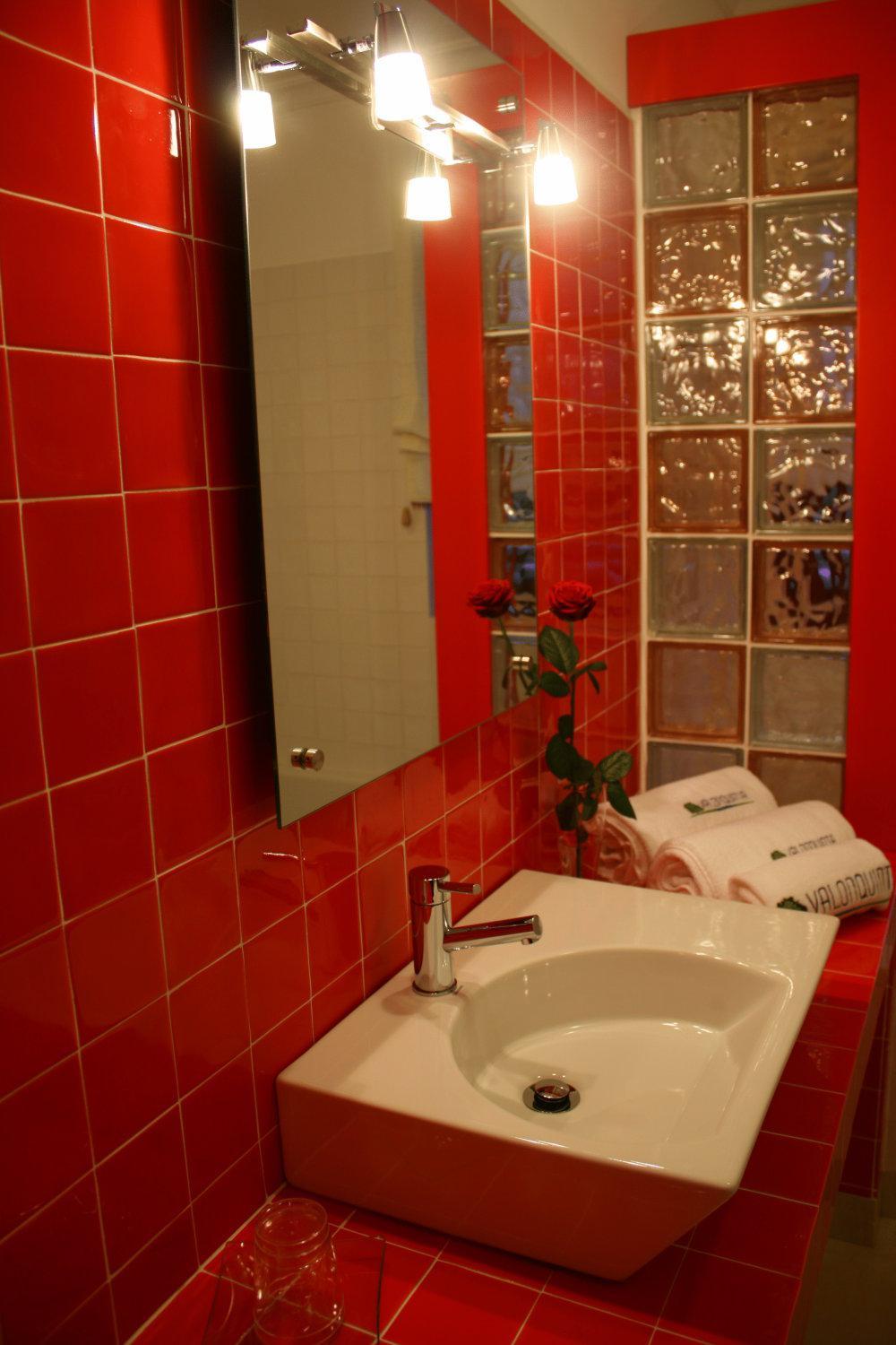 Double Room - Photo 7