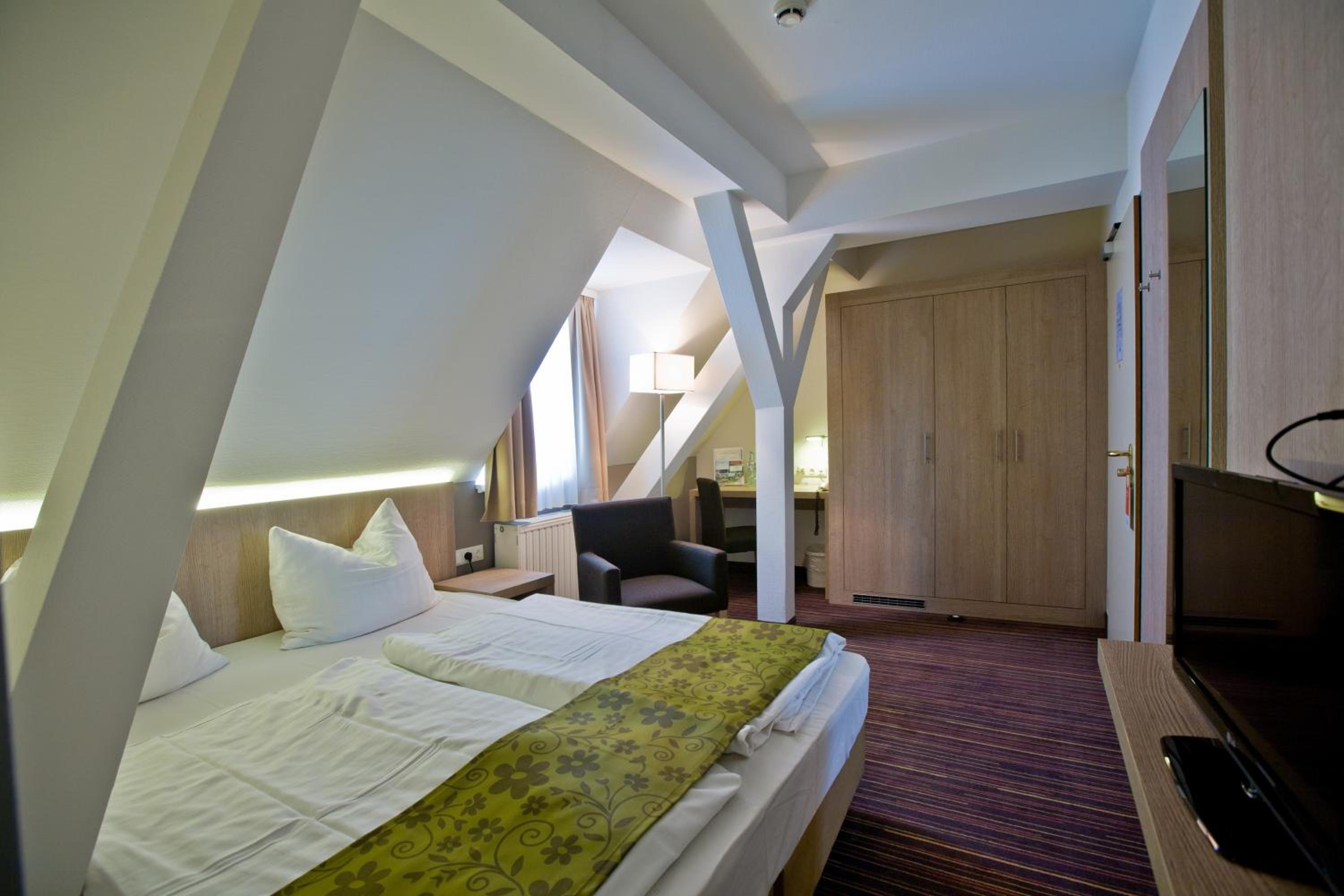 Single Room Rathaus