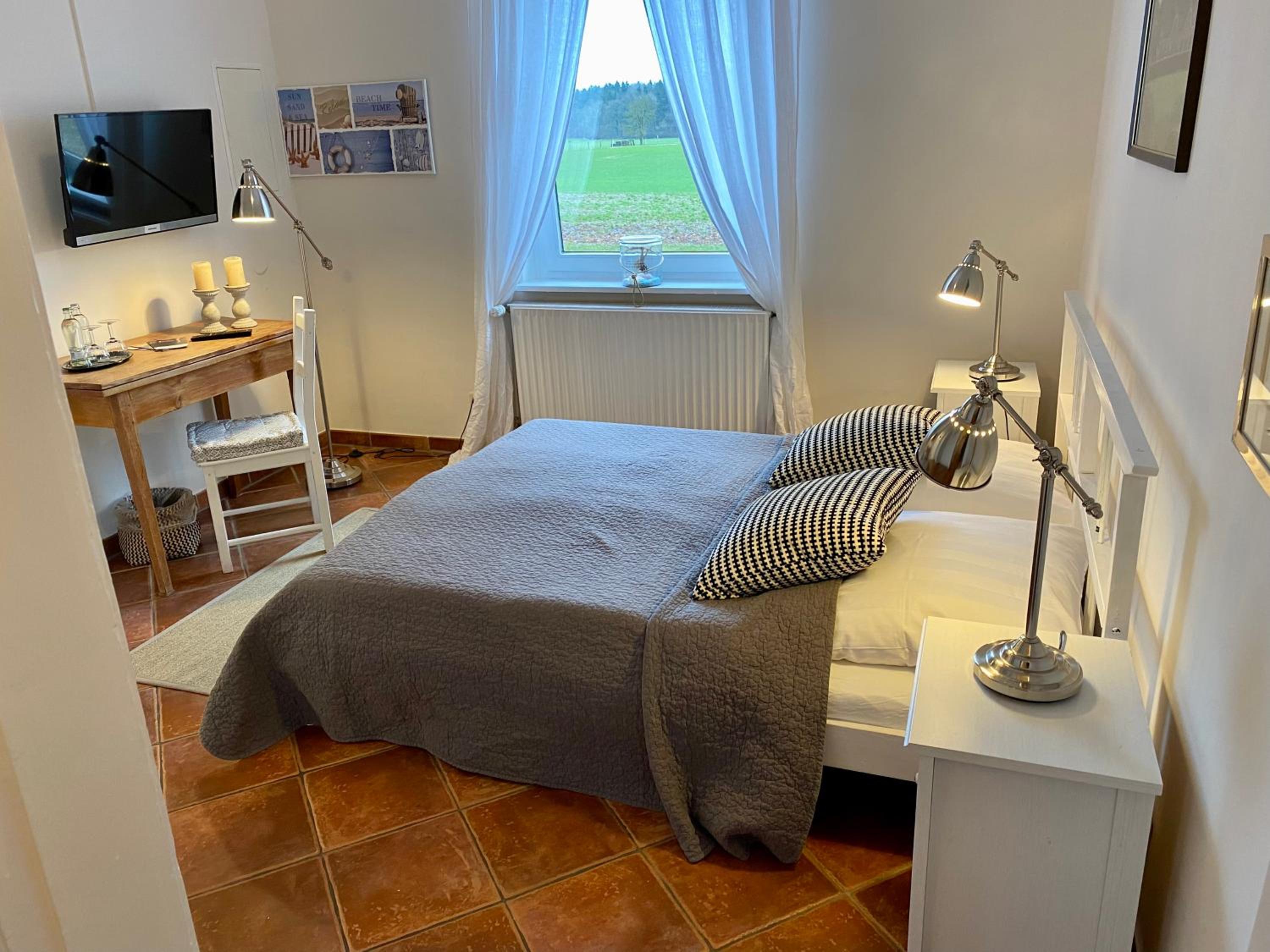 Family Room - Photo 9