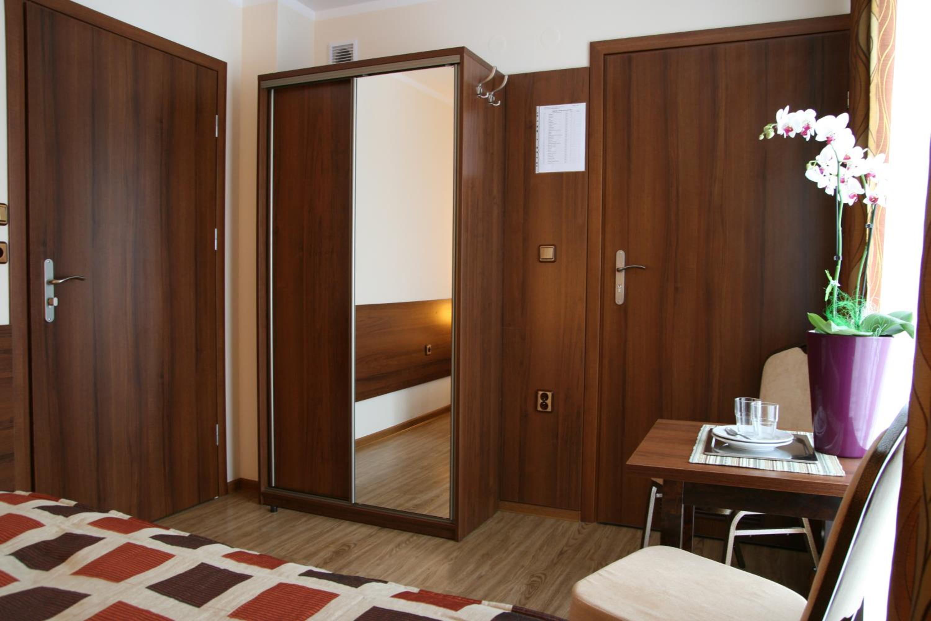 Single Room photo 1