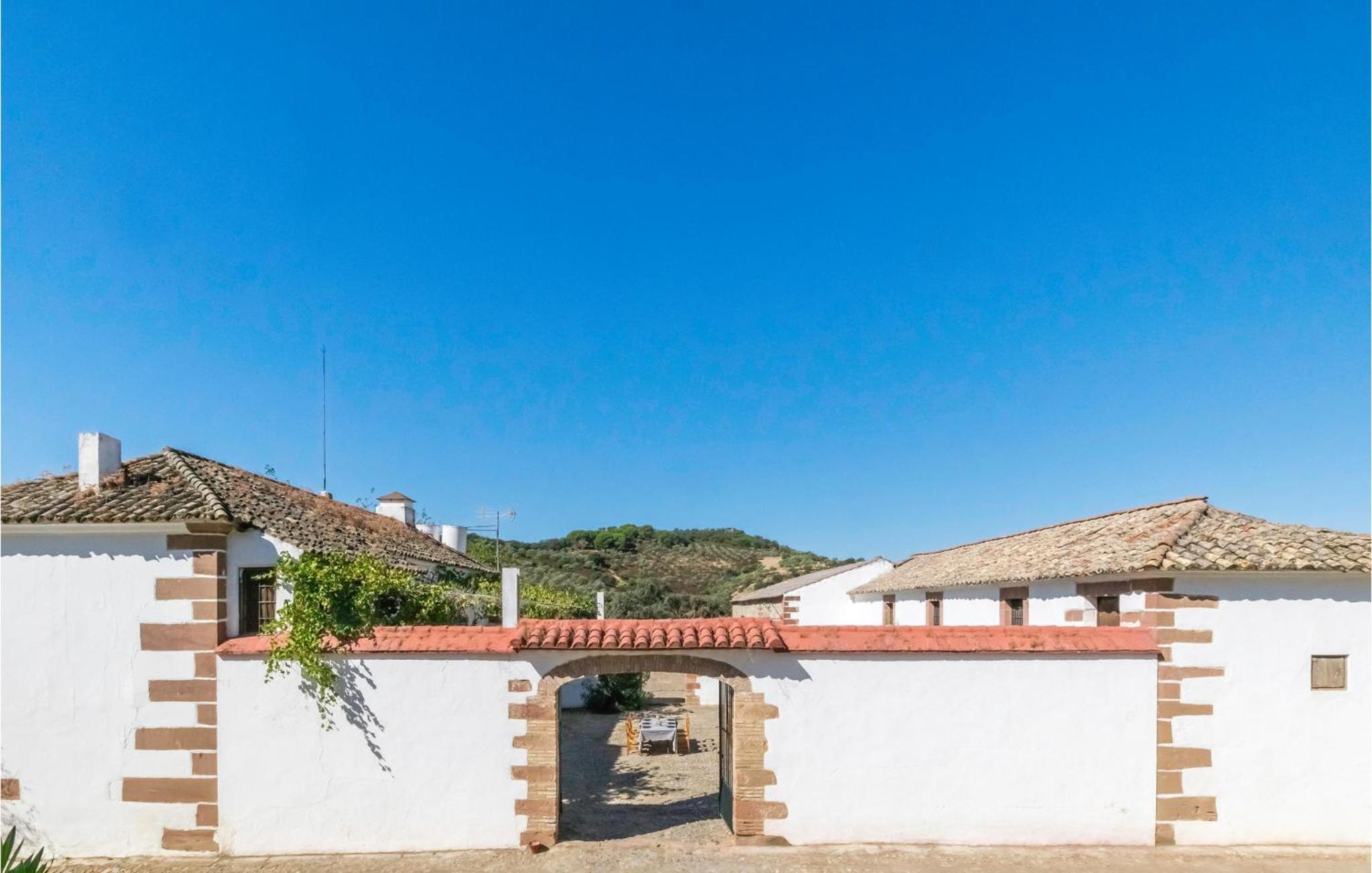 Eleven-Bedroom Holiday home photo 2
