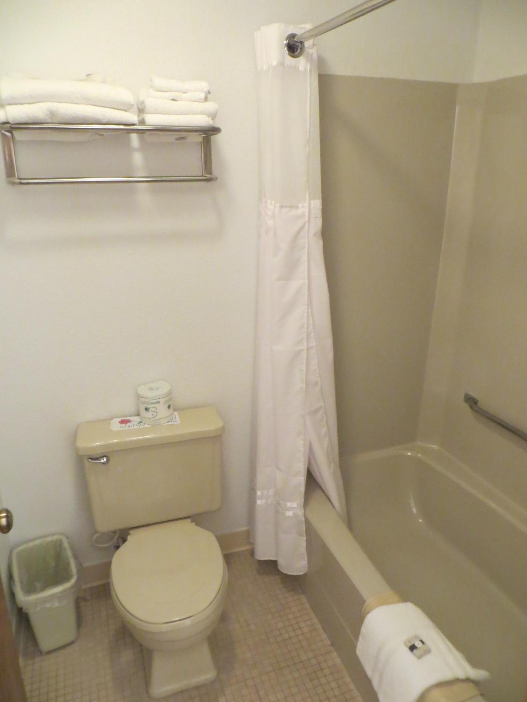 Double Room with Two Double Beds photo 2