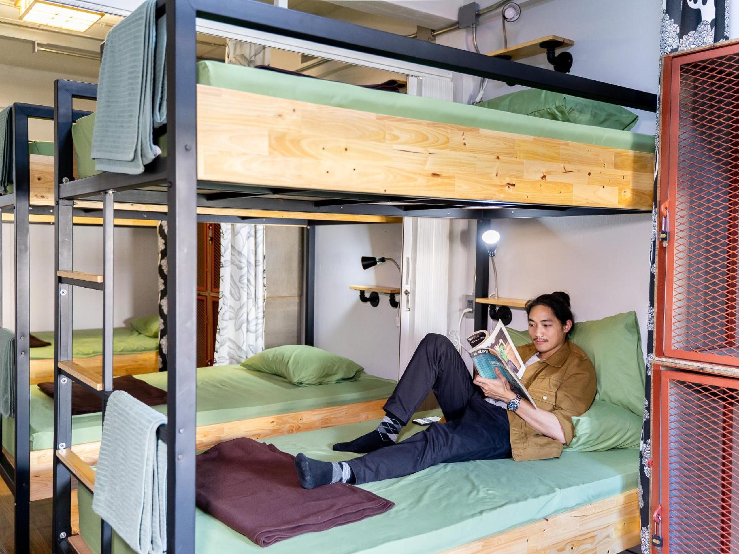 4-Bed Male Dormitory Room  photo 3