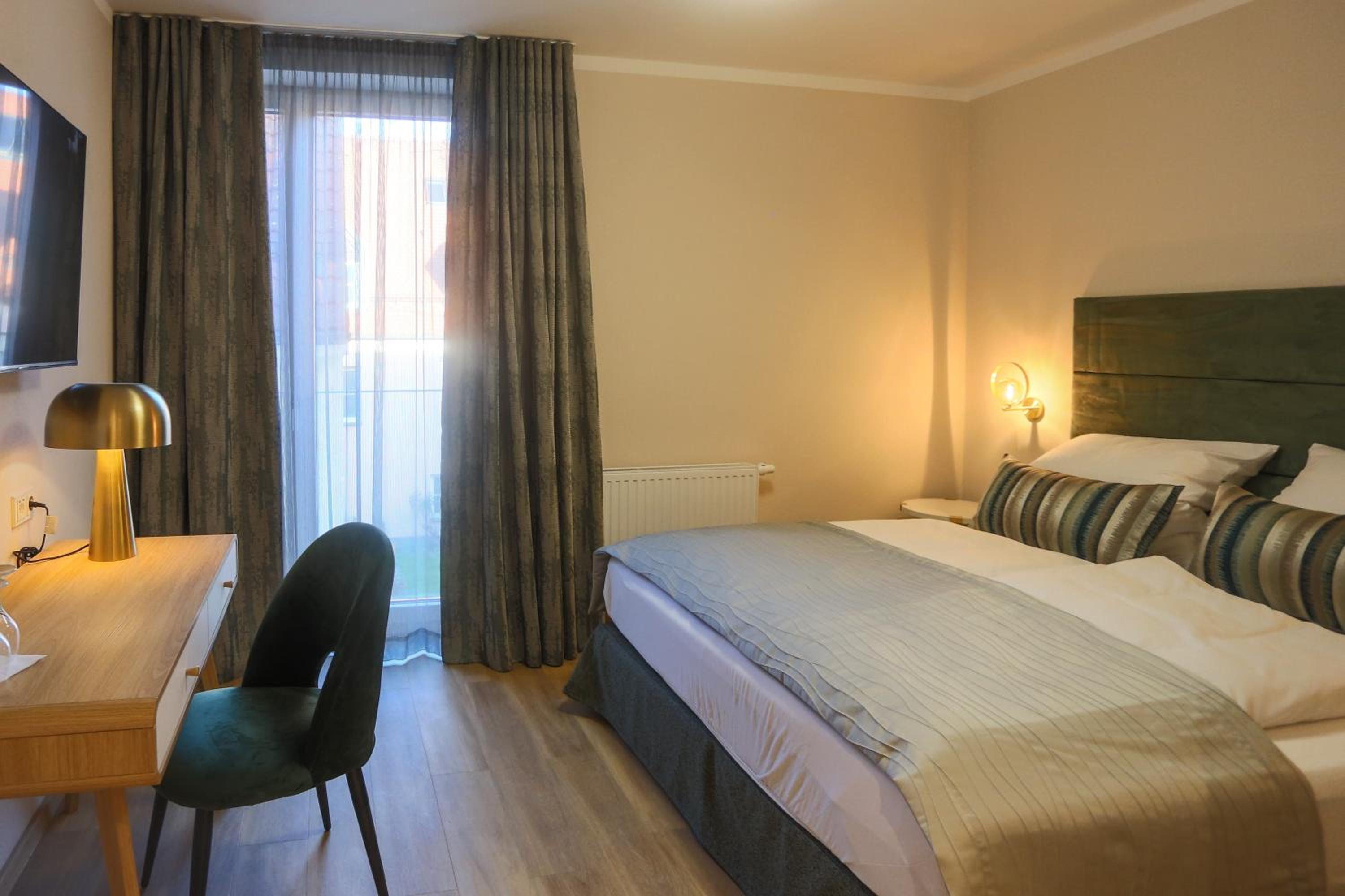 Standard Double Room - Photo 6