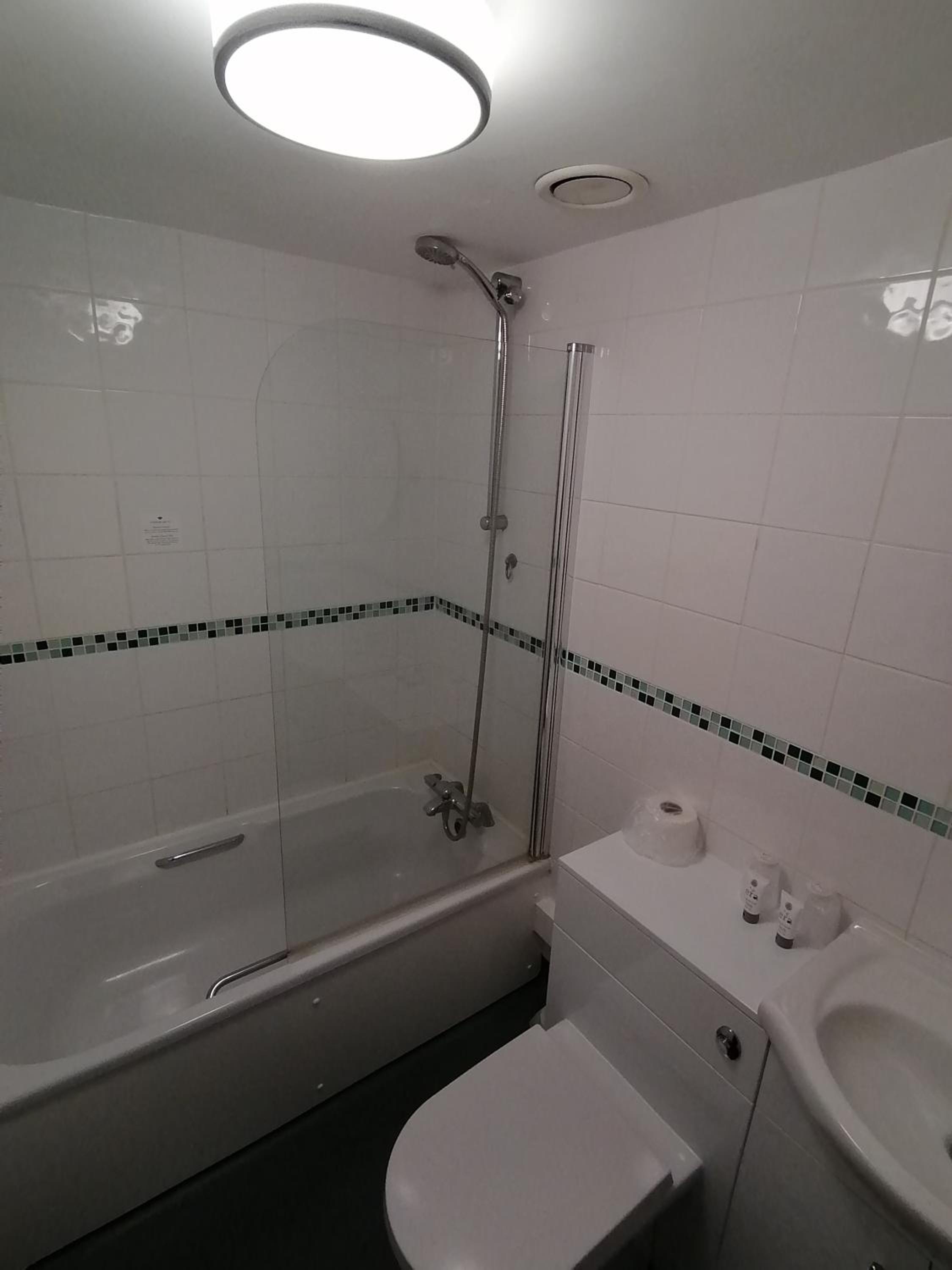Twin Room for Single Occupancy photo 3