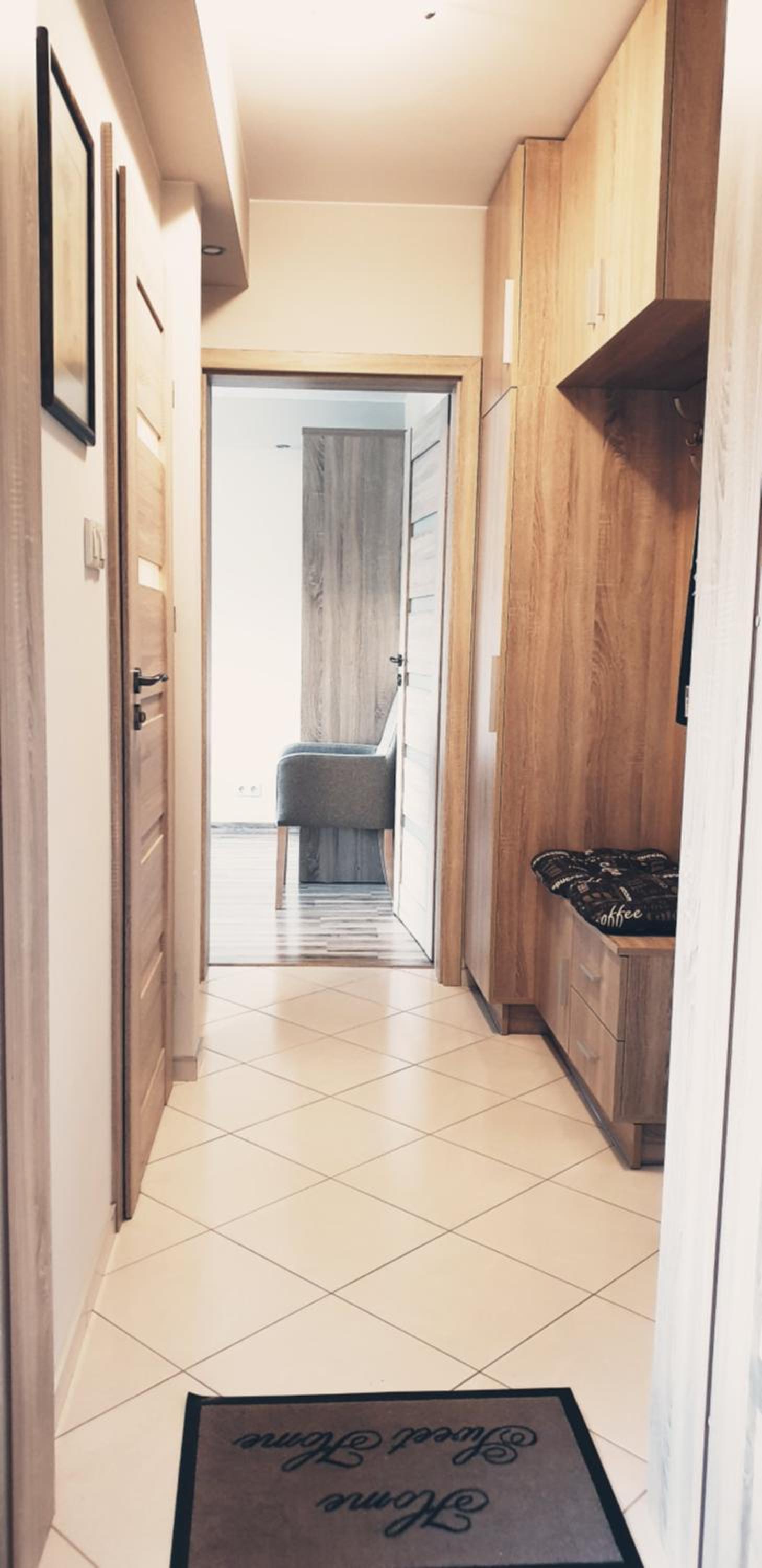 One-Bedroom Apartment photo 2