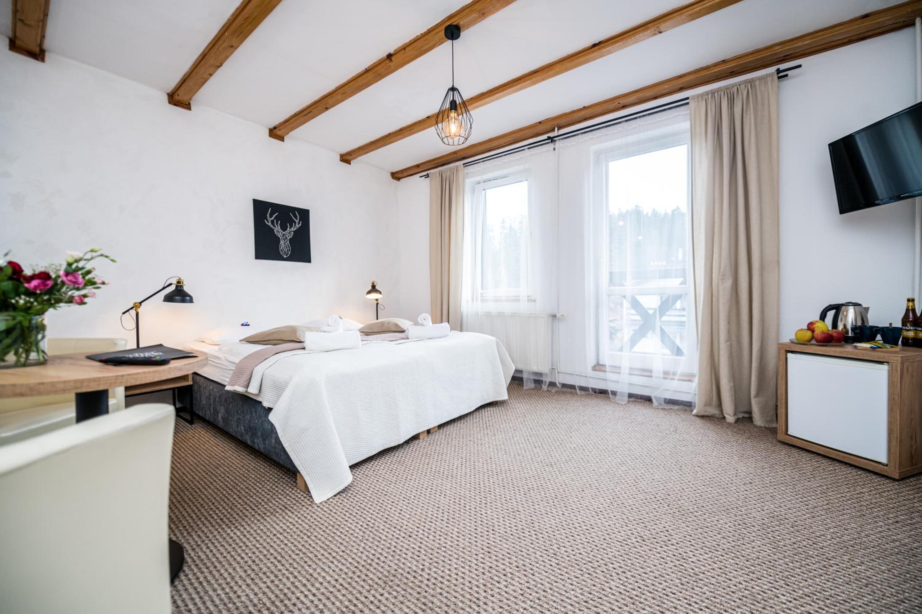 Large Double Room - Photo 1