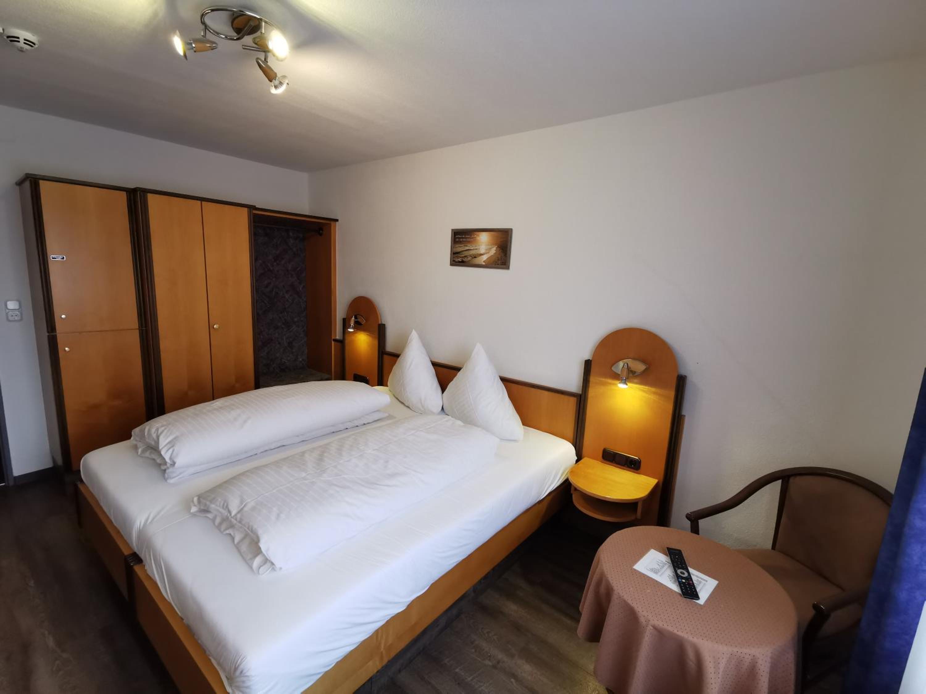 Double Room - Photo 3