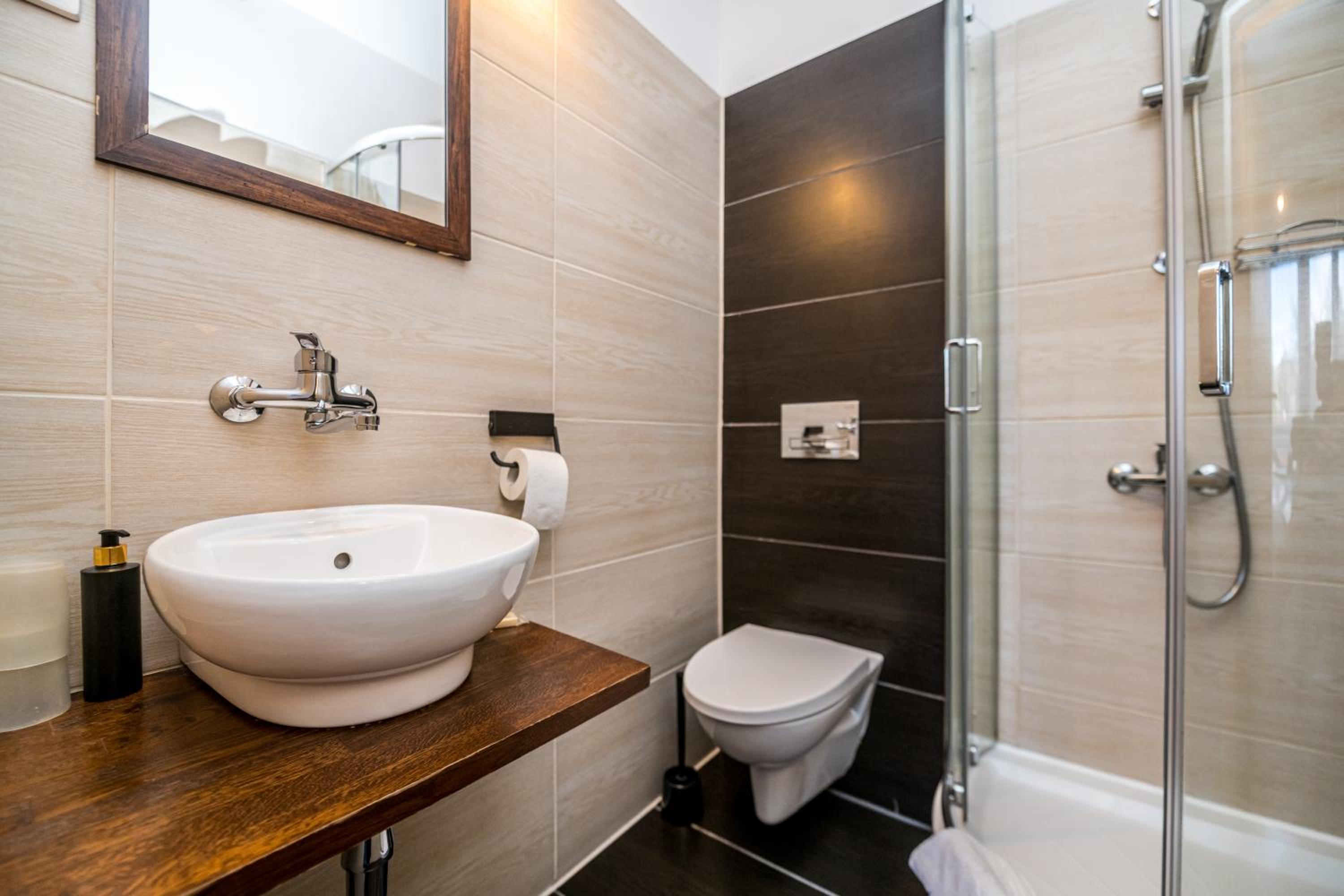 Double or Twin Room - Photo 47