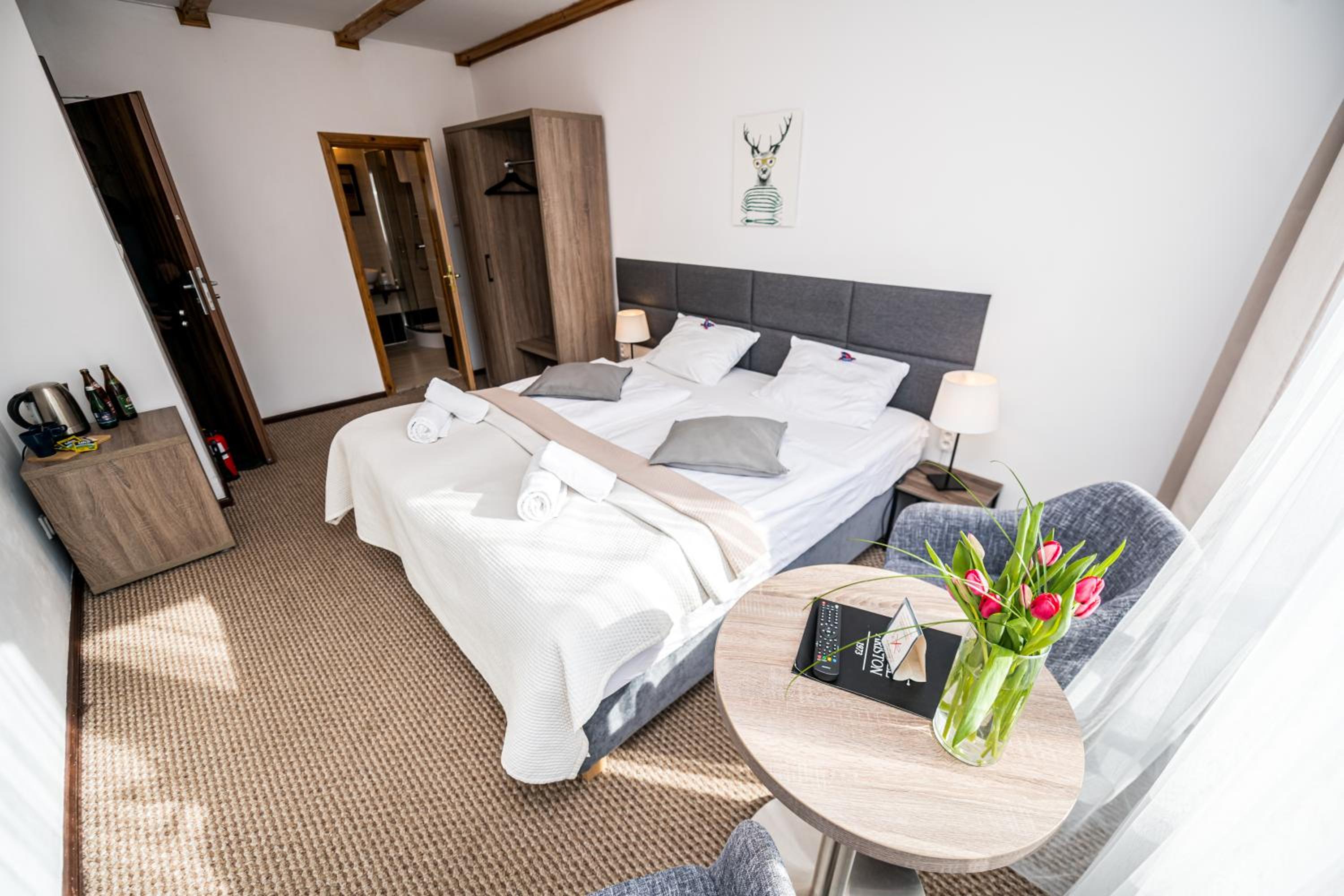 Double or Twin Room - Photo 12