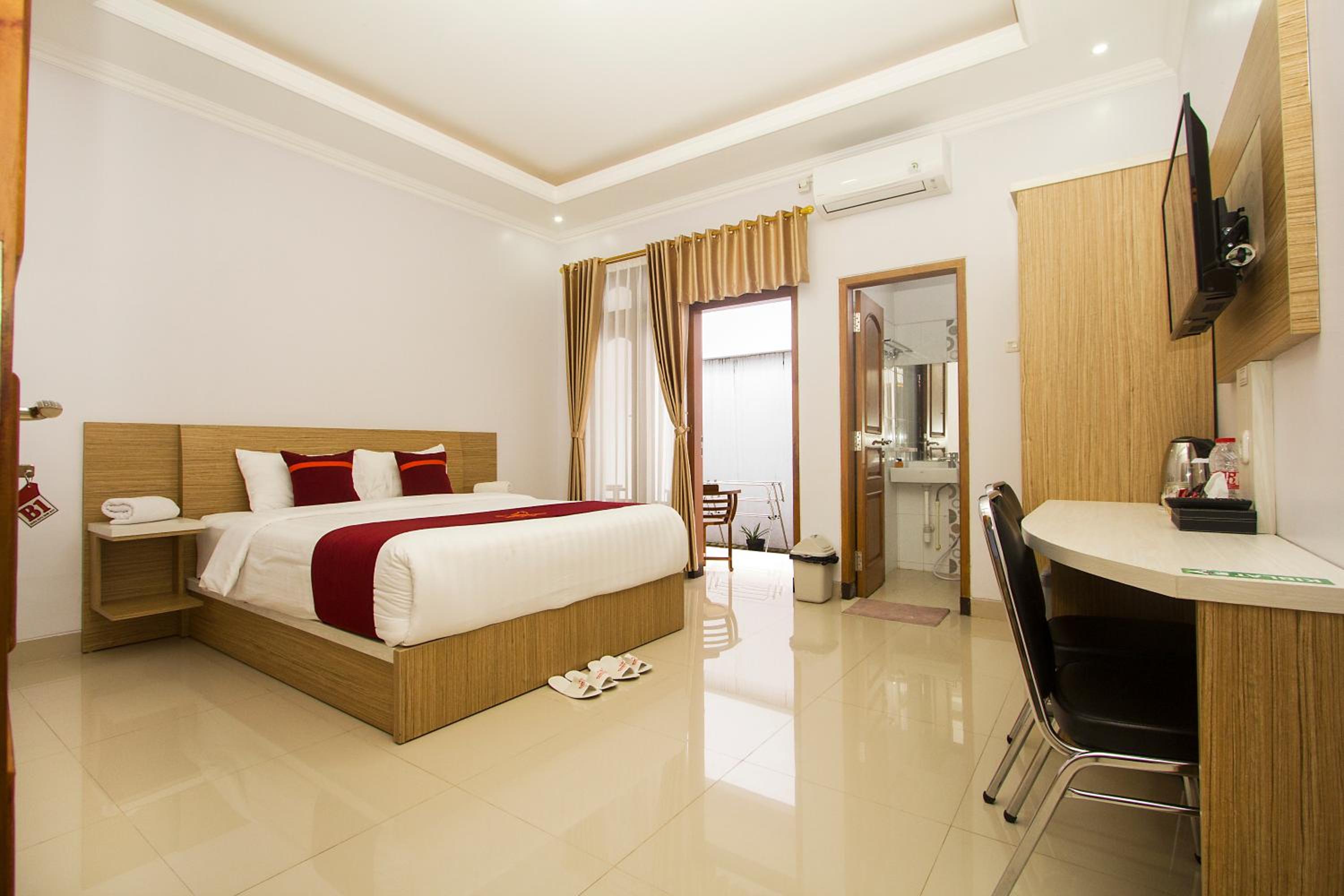 Deluxe Double Room - Photo 8