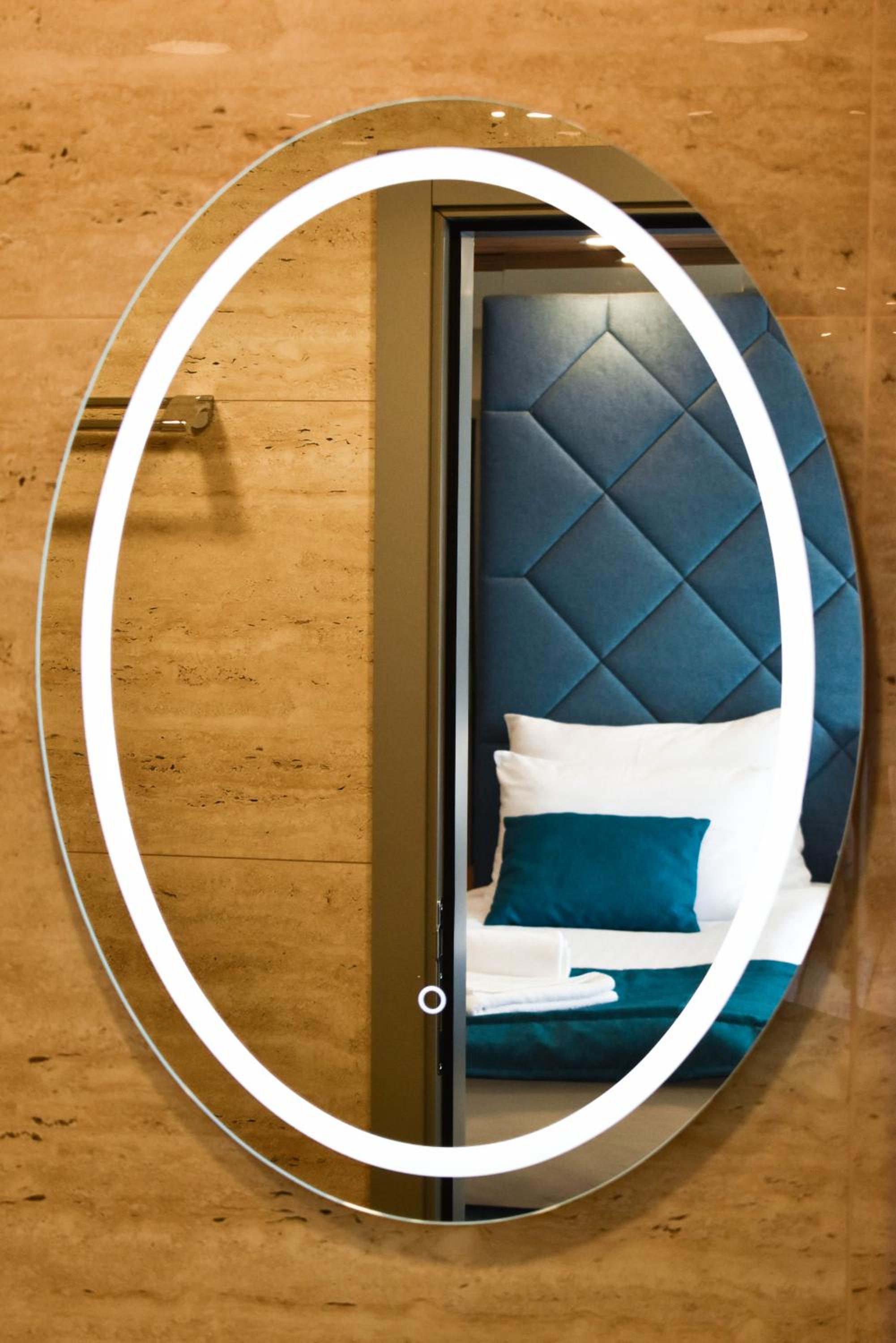 Superior Double or Twin Room - Photo 11