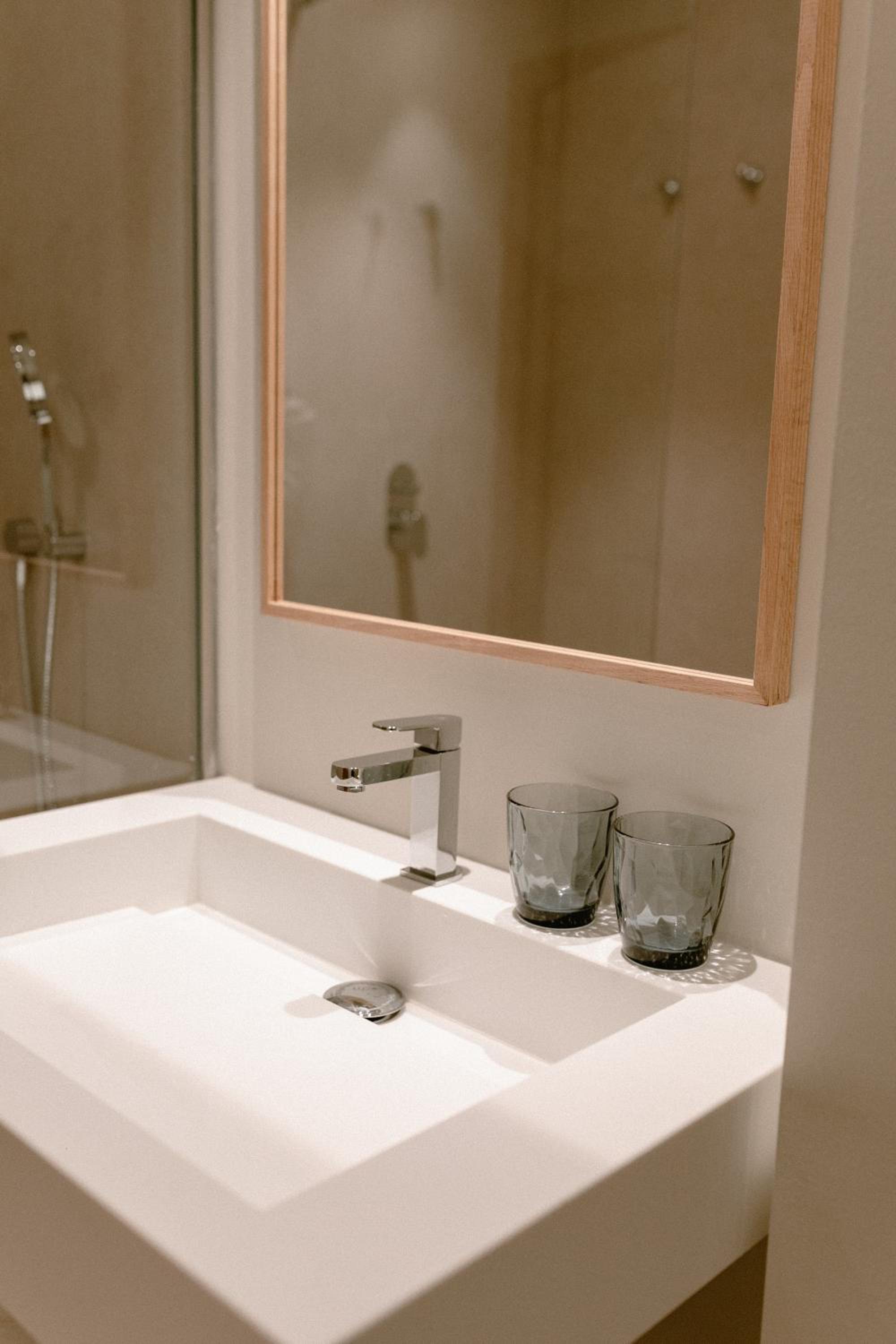 Double or Twin Room - Photo 17