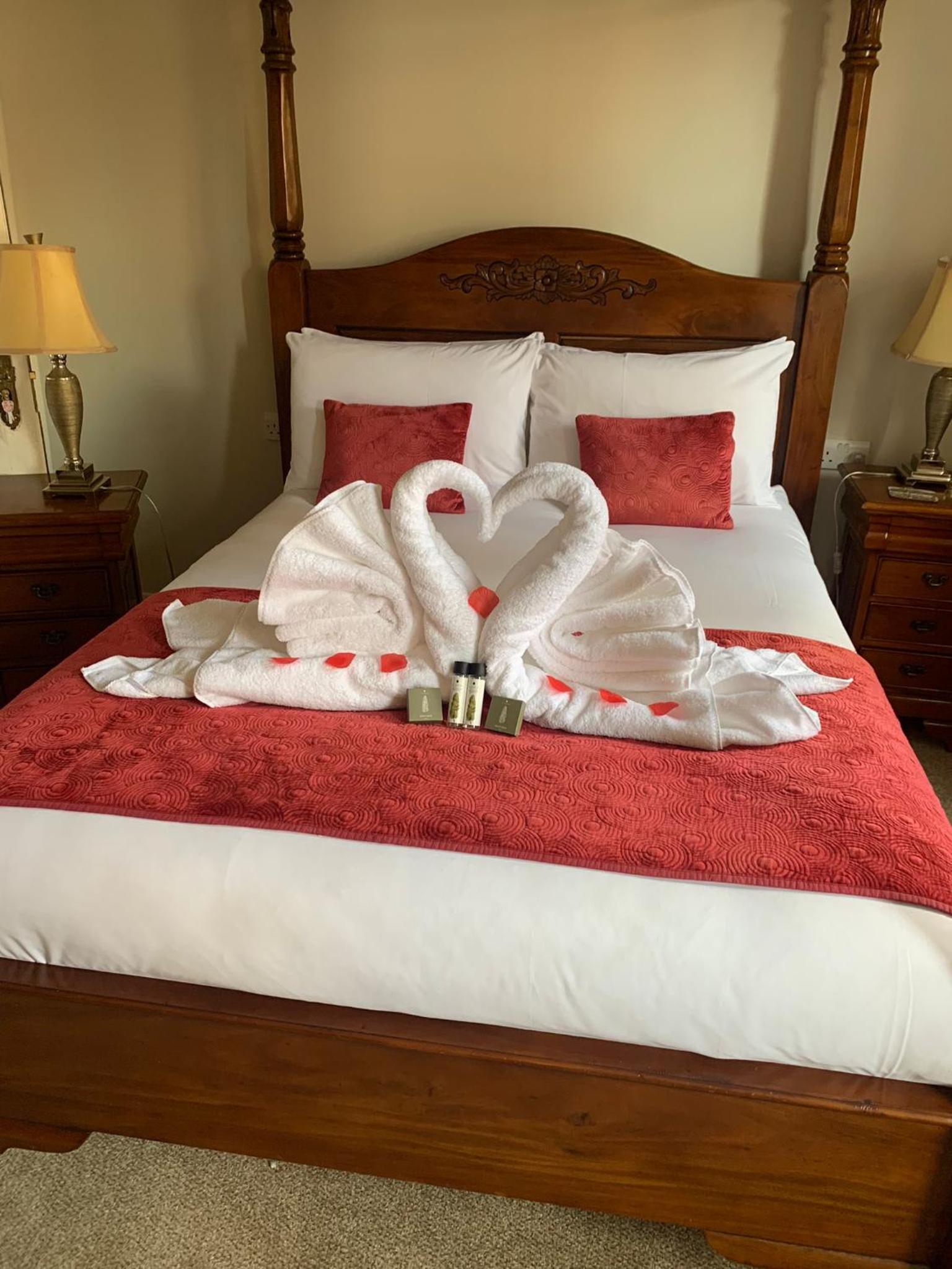 Double Room with Bathroom - Photo 8
