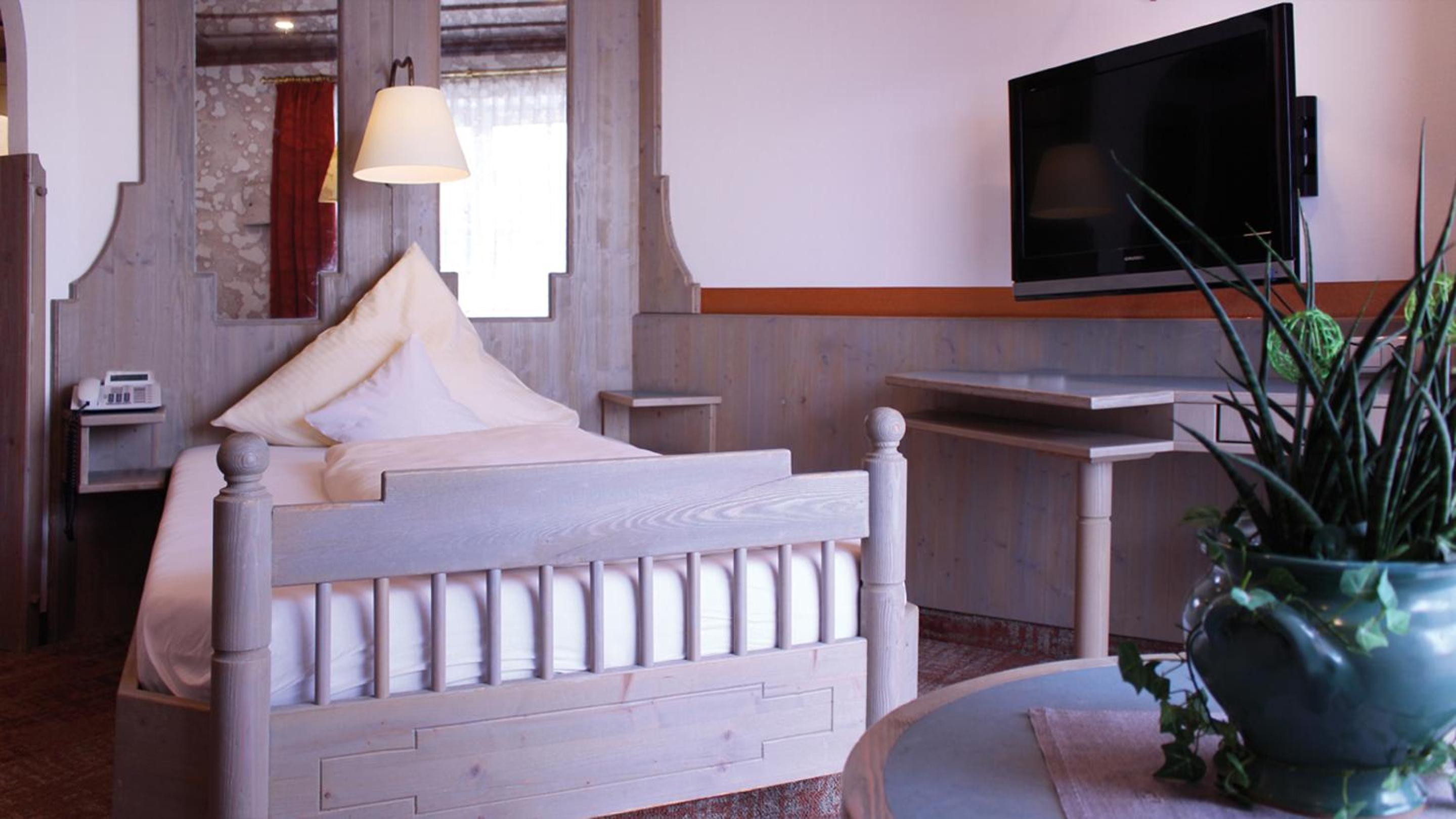 Deluxe Single Room with Balcony photo 3
