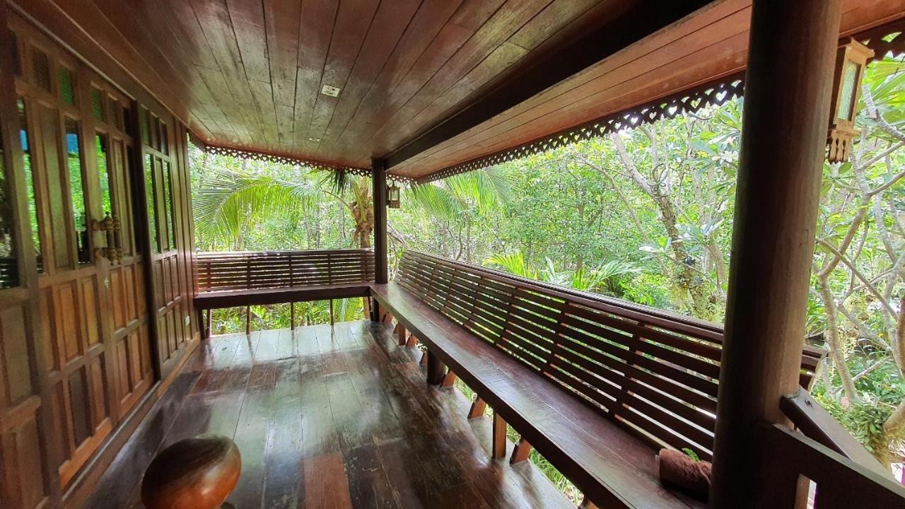 Family Room with Balcony - Photo 8