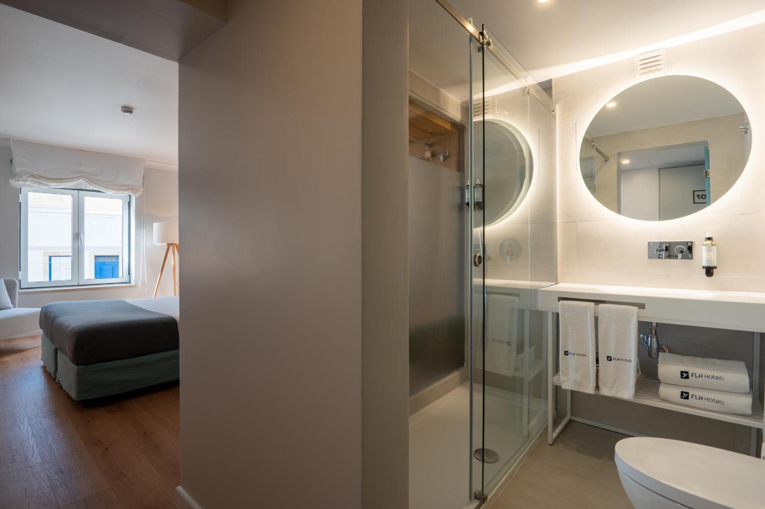 Twin Room - Photo 8