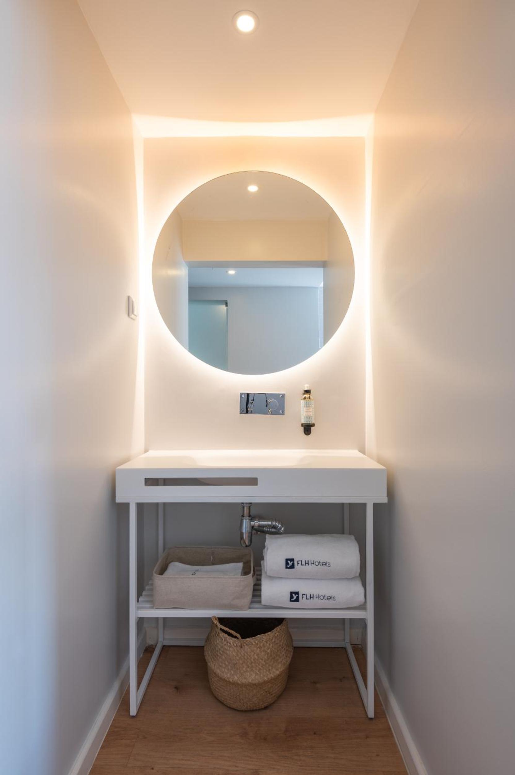 Twin Room - Photo 7