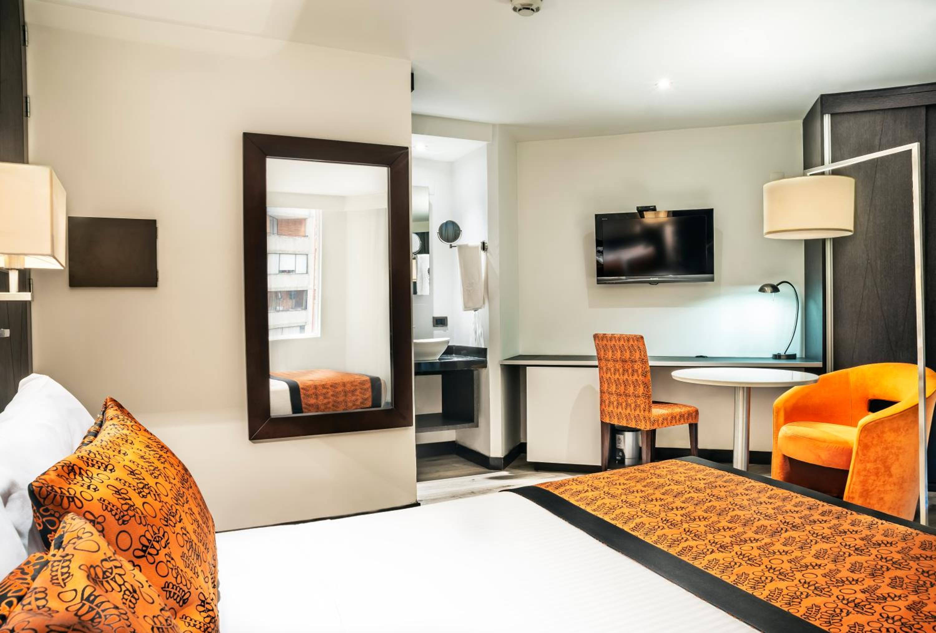 Double Room - Photo 2