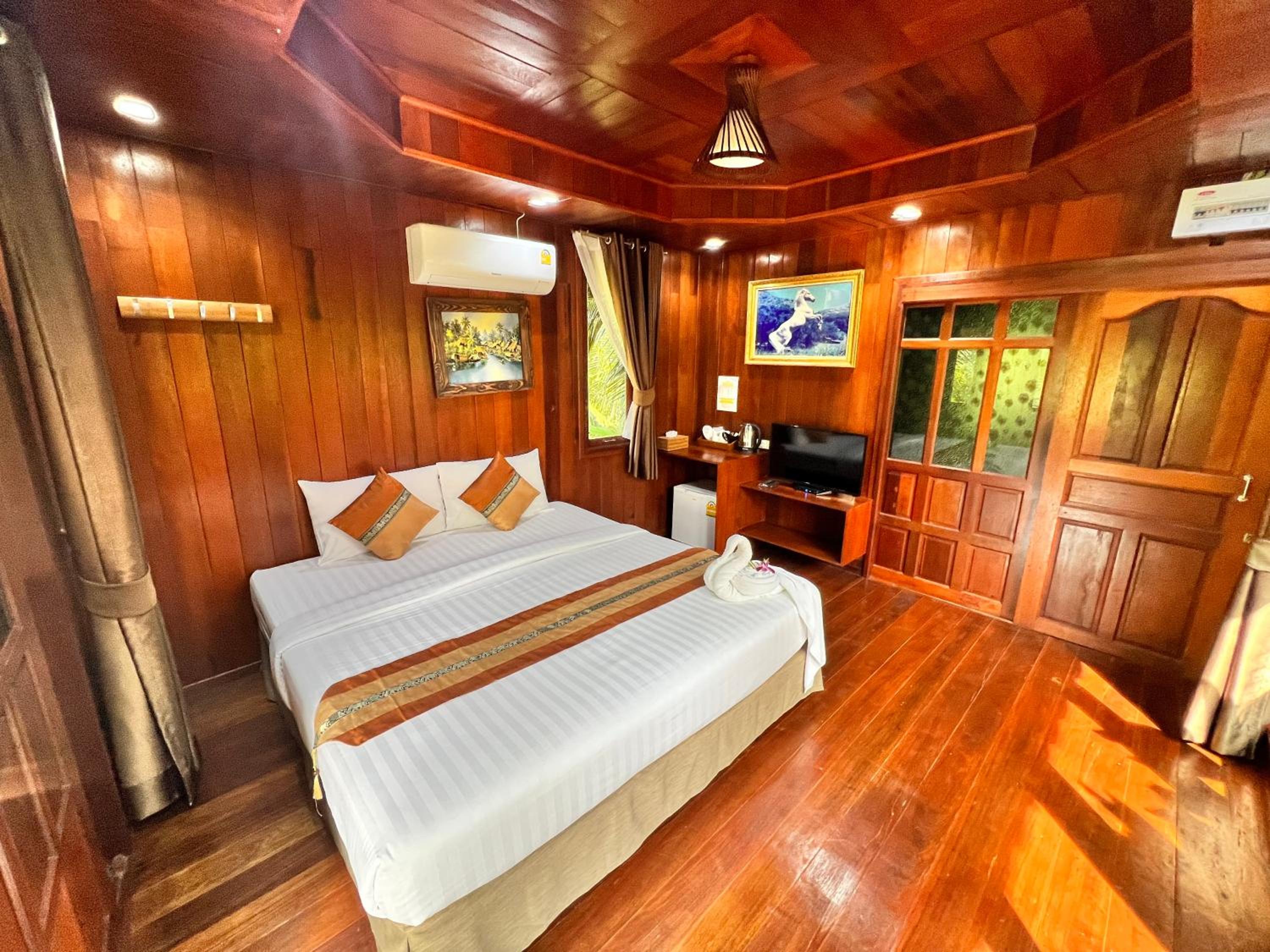 Double Room with Garden View - Photo 1