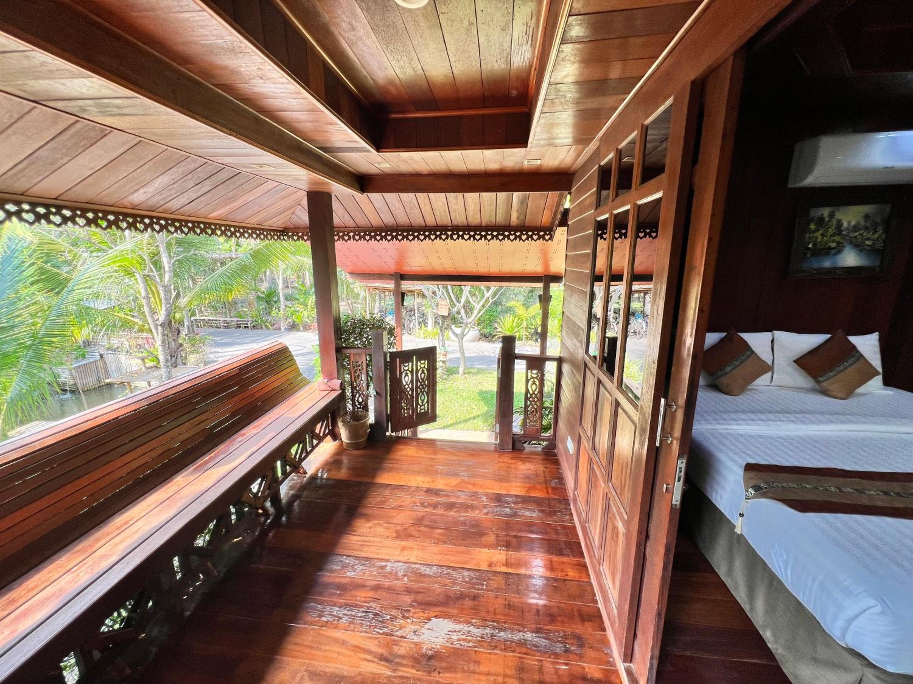 Double Room with Garden View - Photo 16