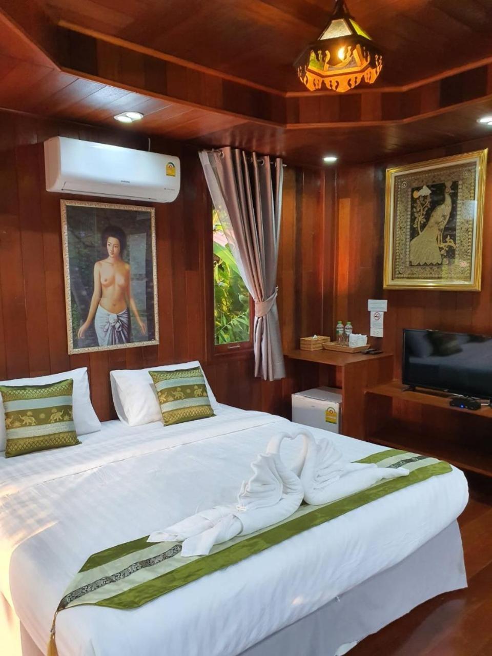 Double Room with Garden View - Photo 4