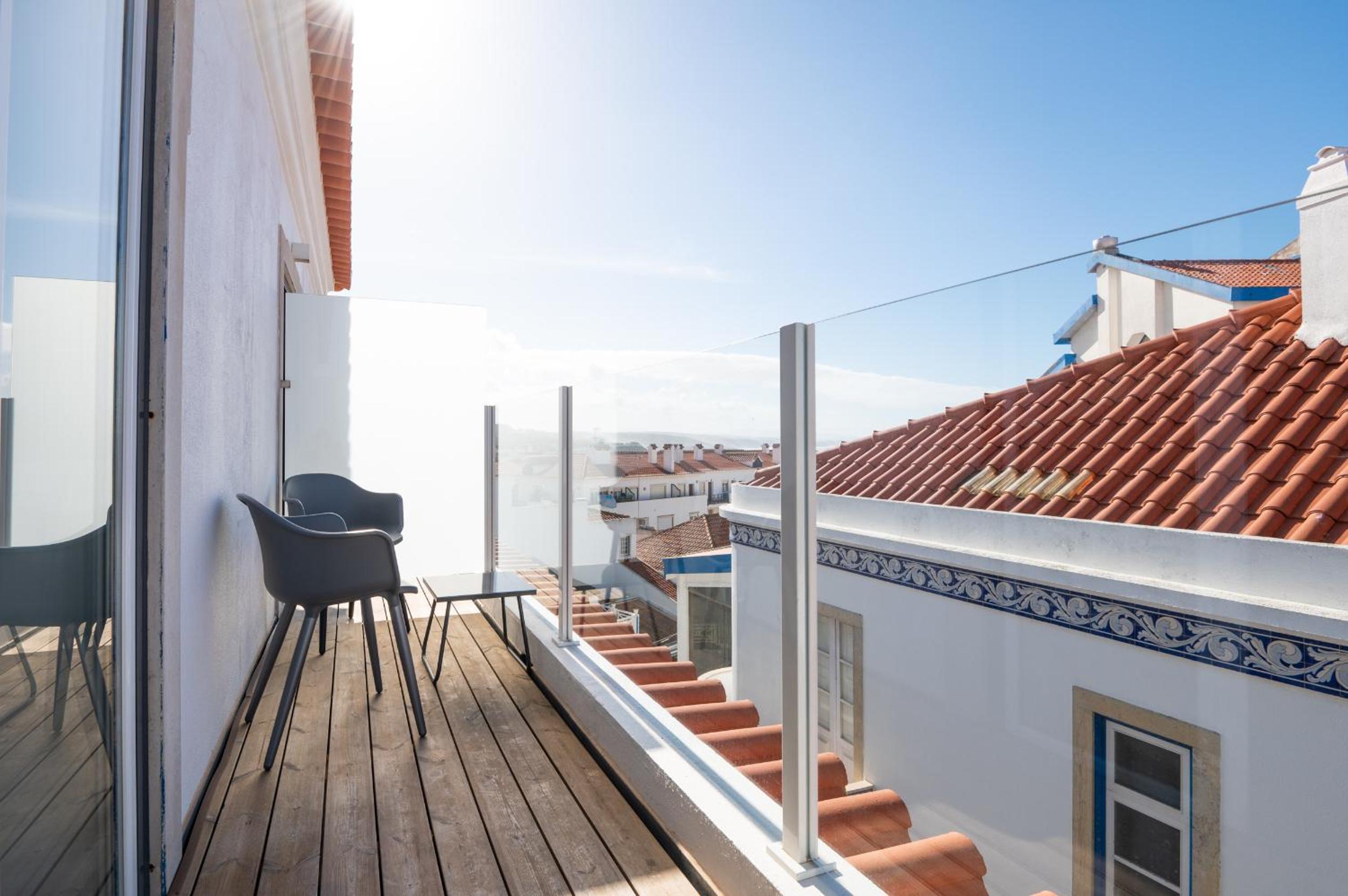 Superior Double Room with Balcony - Photo 5