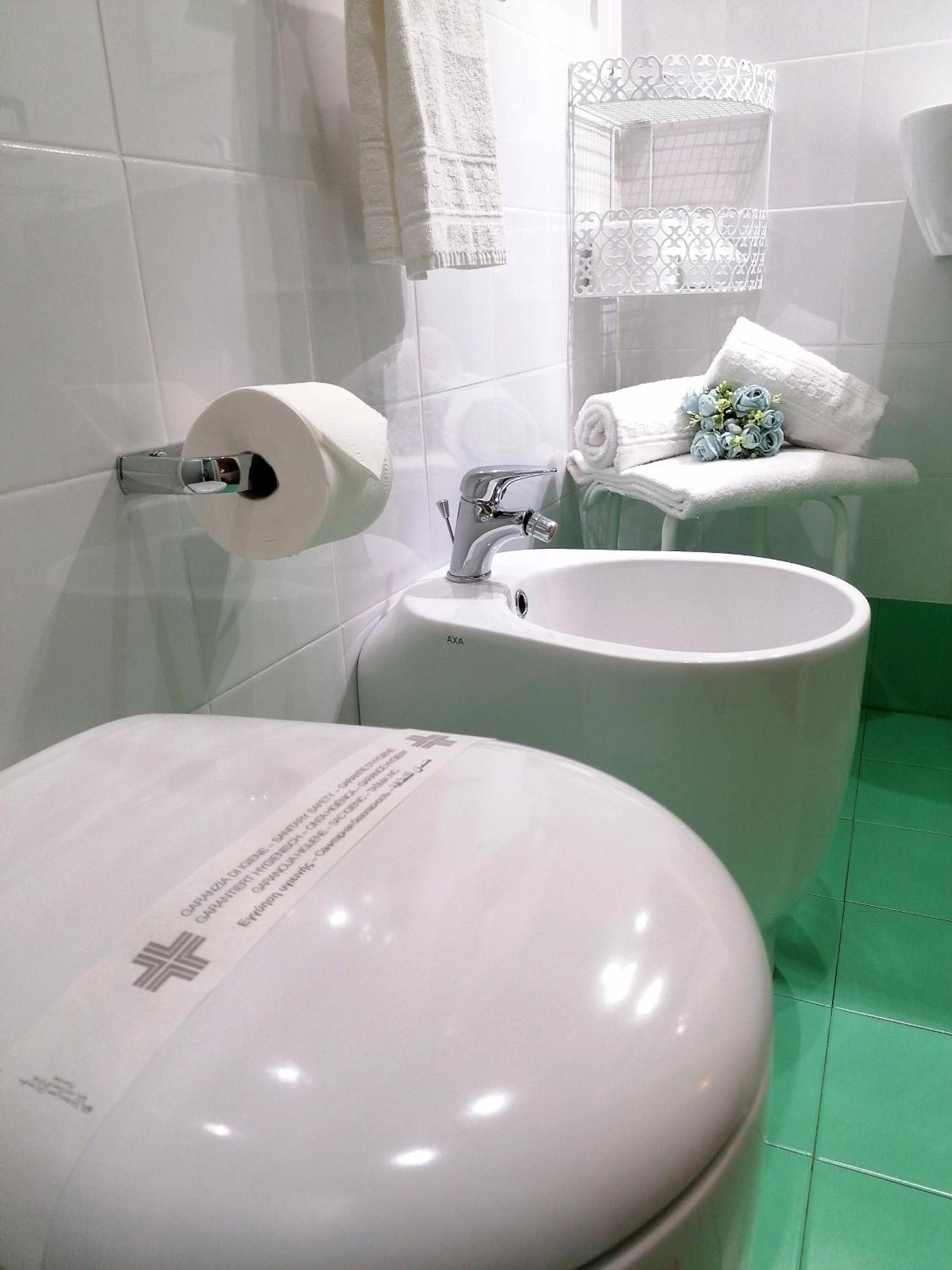 Double Room with Private Bathroom photo 2