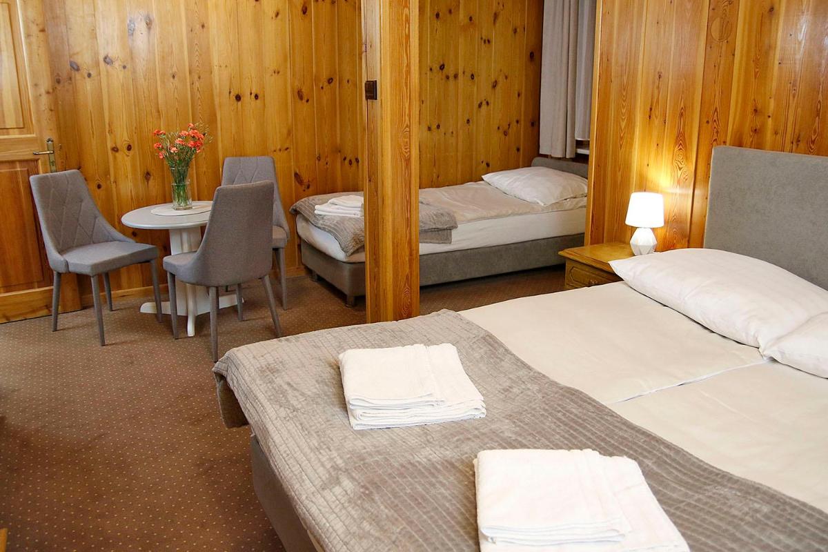 Quadruple Room with Private Bathroom