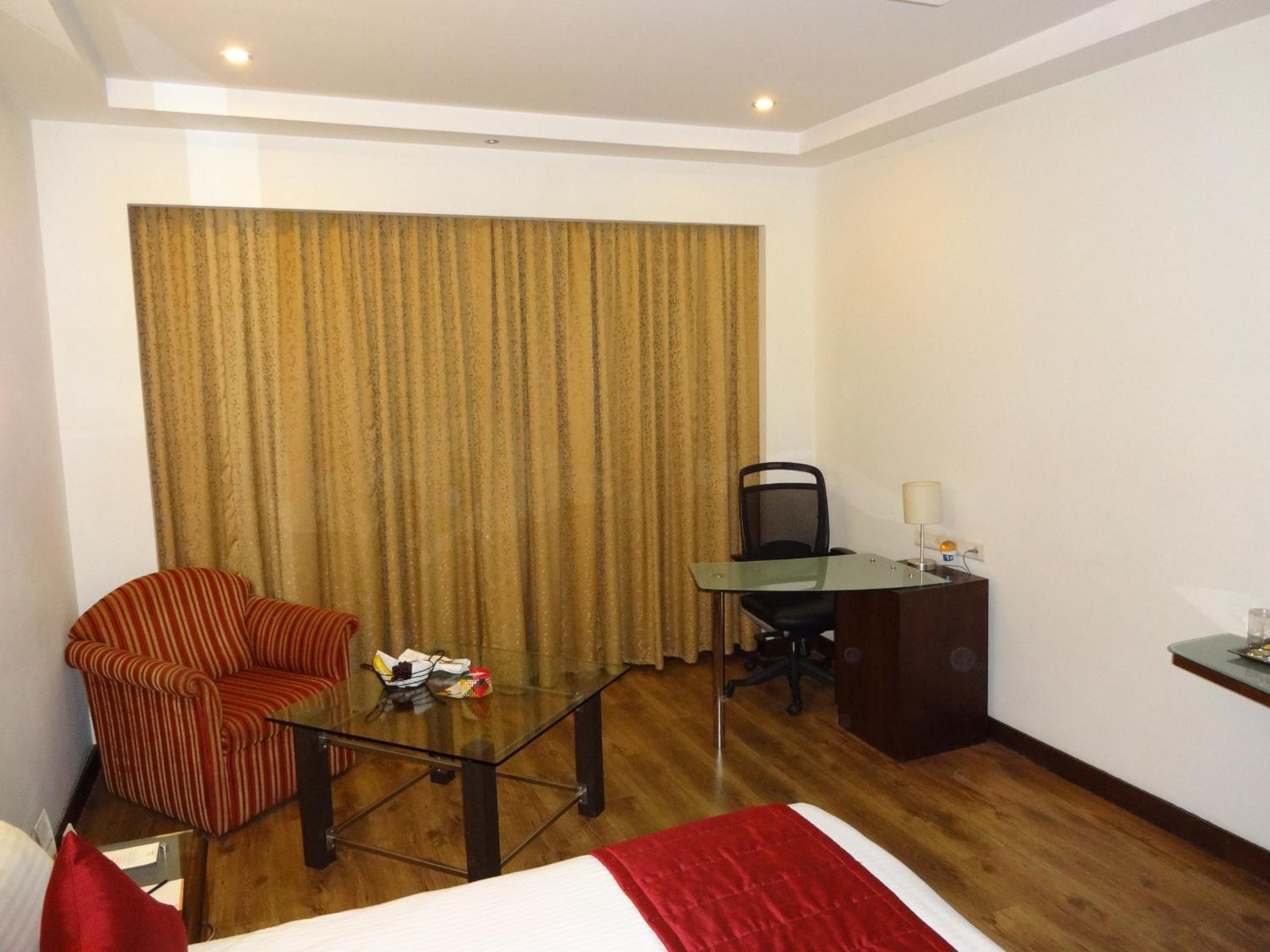 Superior Room - Photo 7