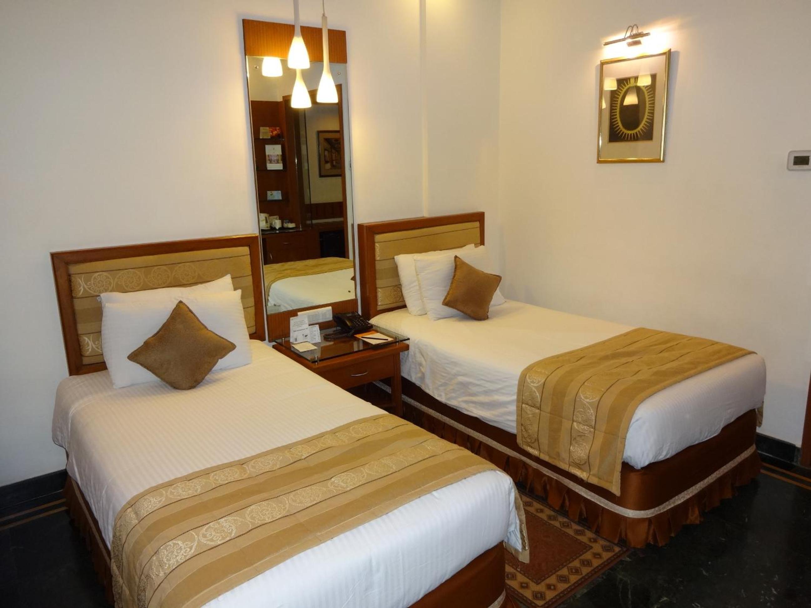 Deluxe Room - Photo 4