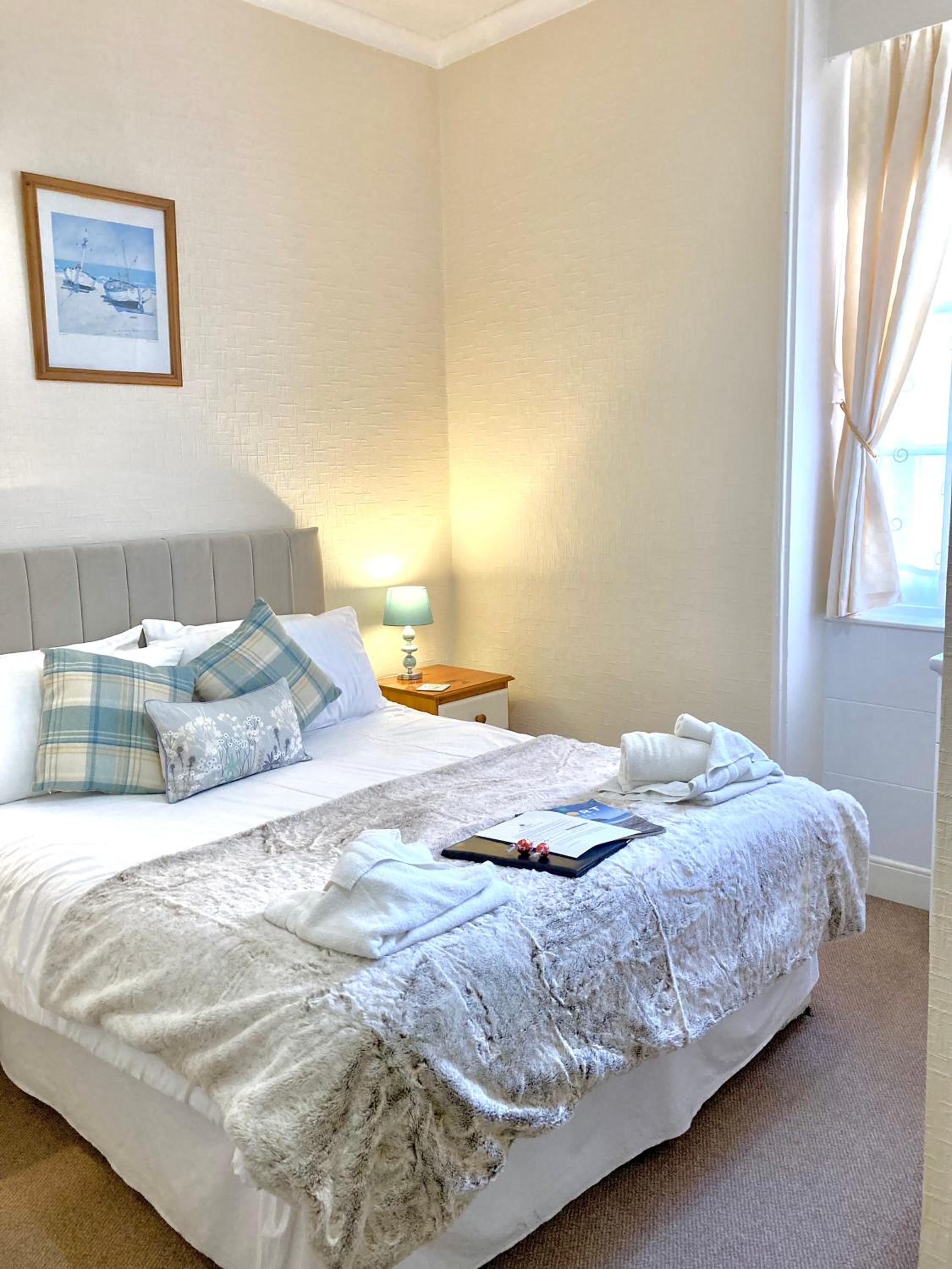 Large Double Room photo 1