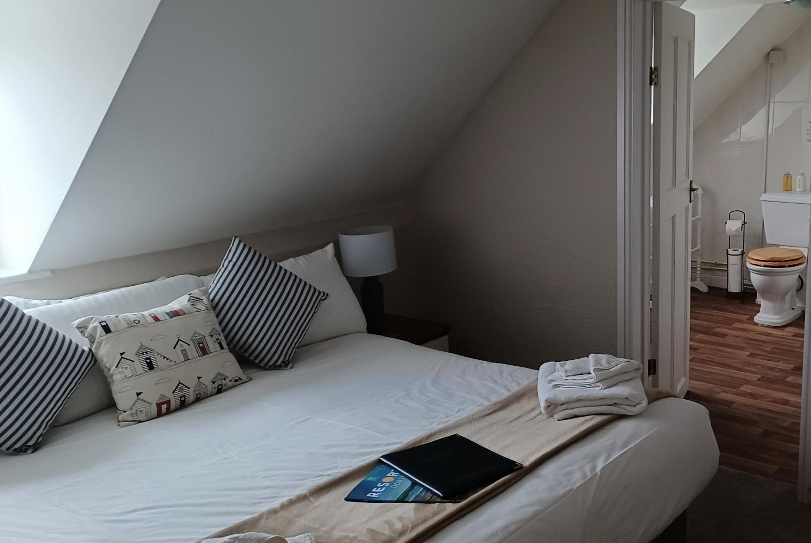 Deluxe Double Room with Sea View, Top Floor photo 1