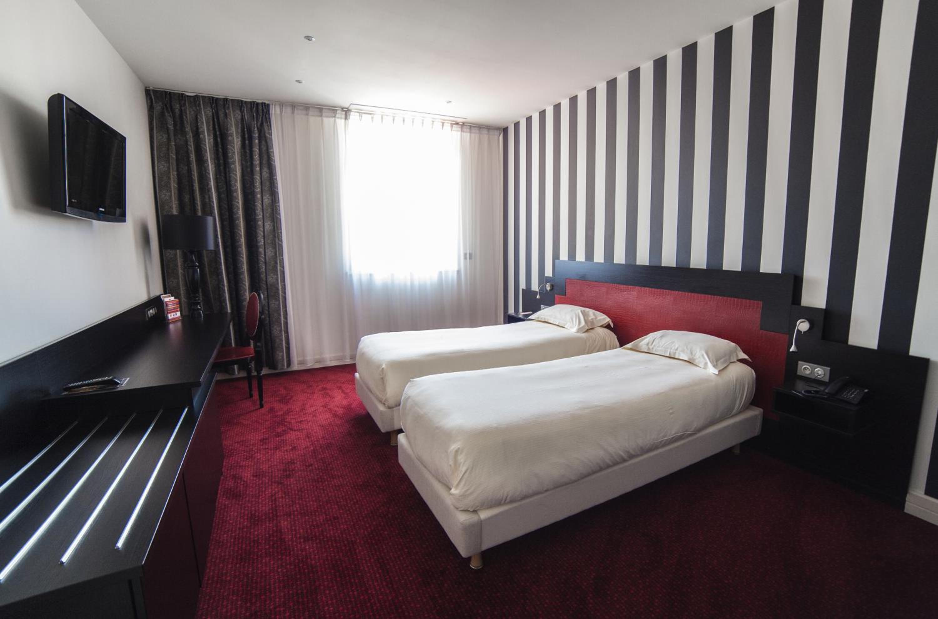 Comfort Twin Room - Photo 2