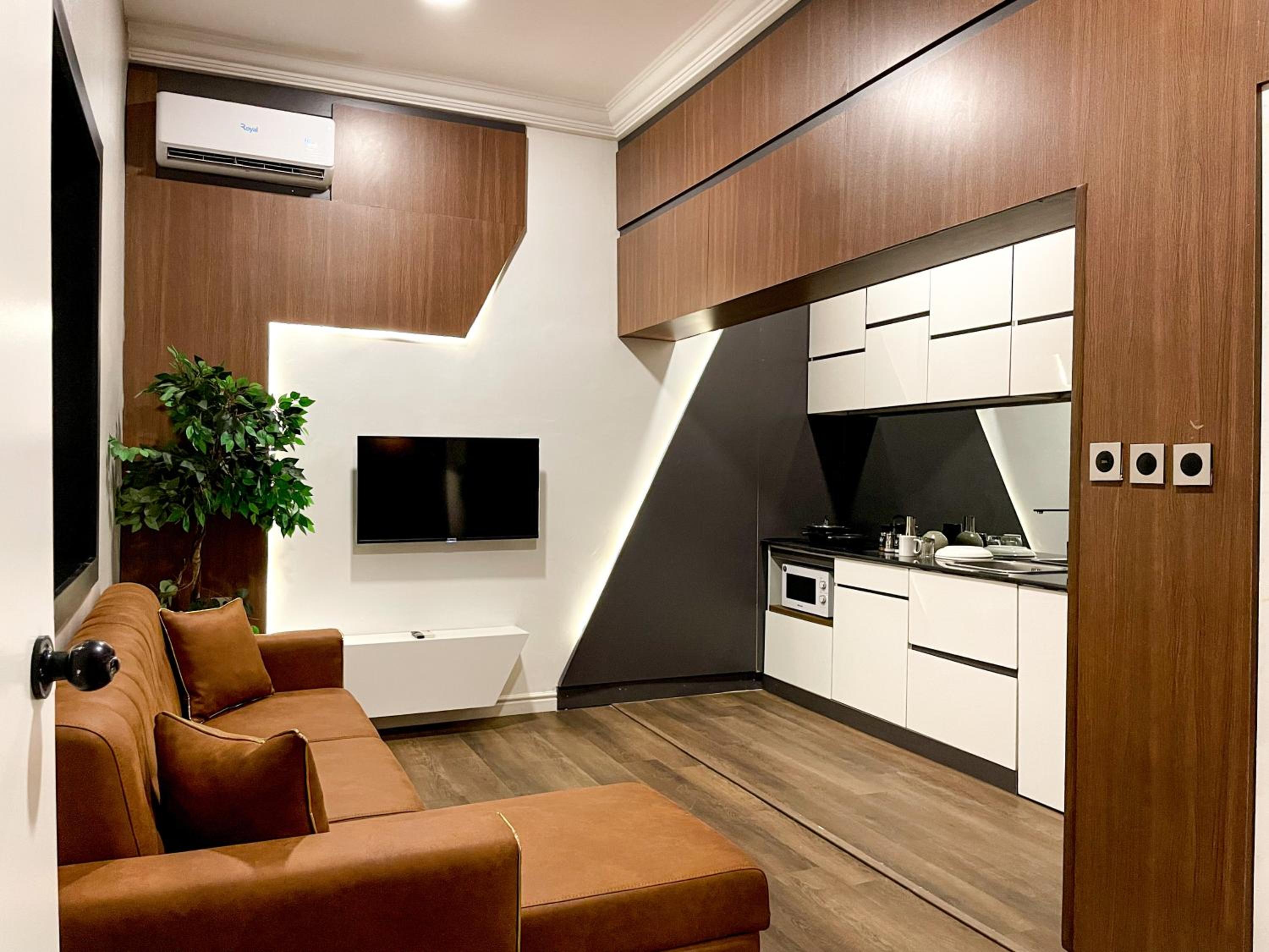 One-Bedroom Apartment