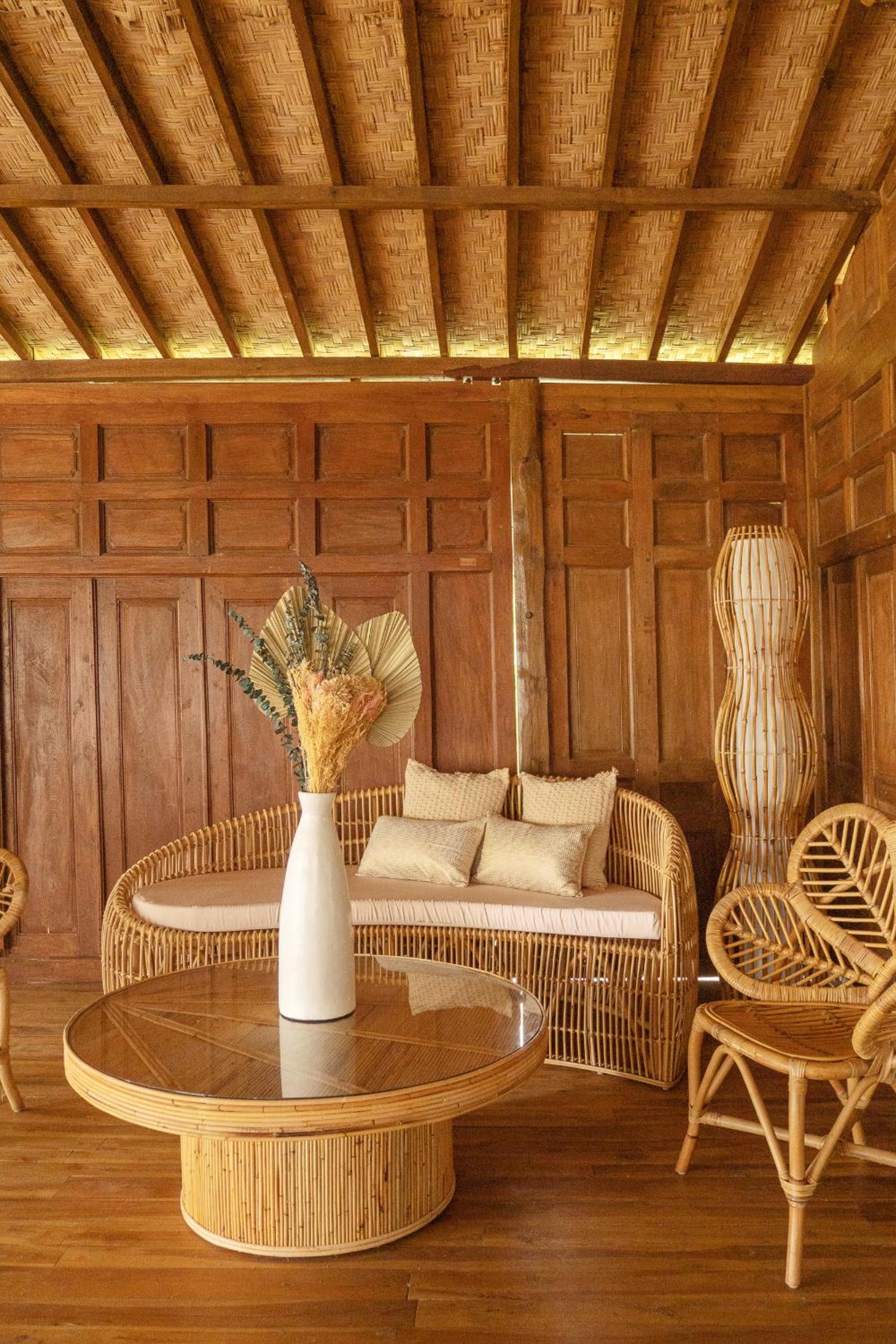 Deluxe Suite with Sea View - Photo 1