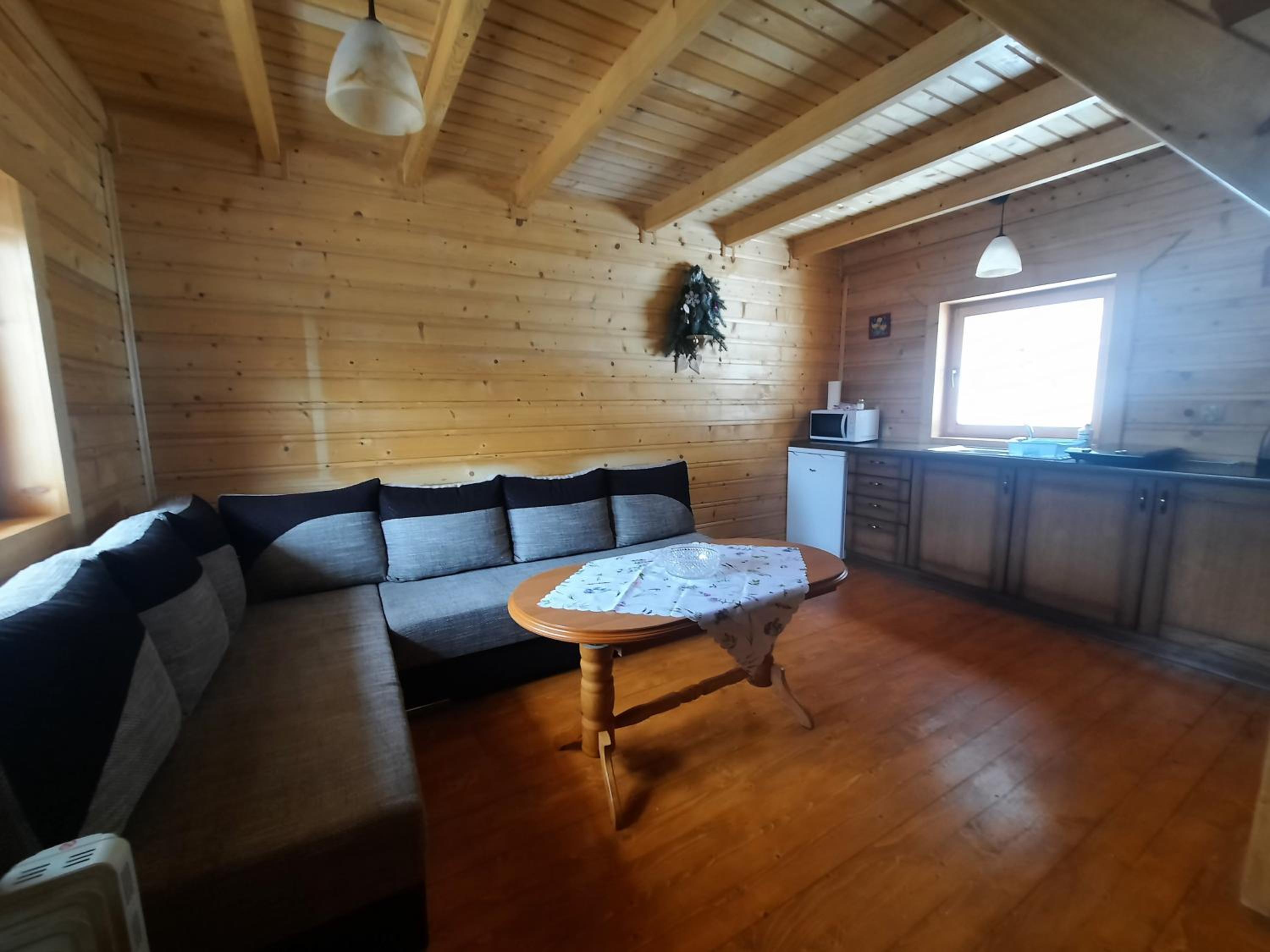 Two-Bedroom House - Photo 3