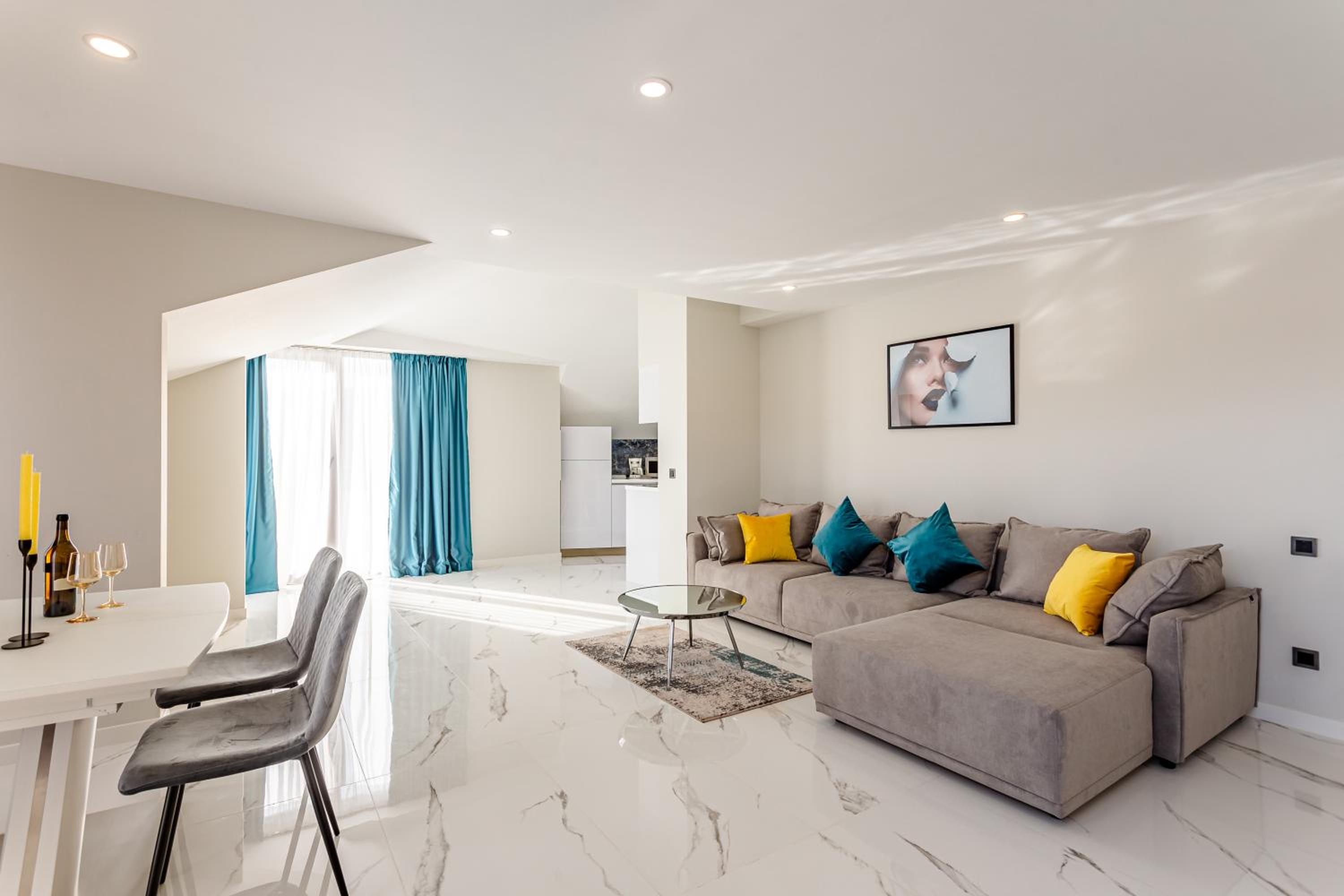 Penthouse Apartment photo 1
