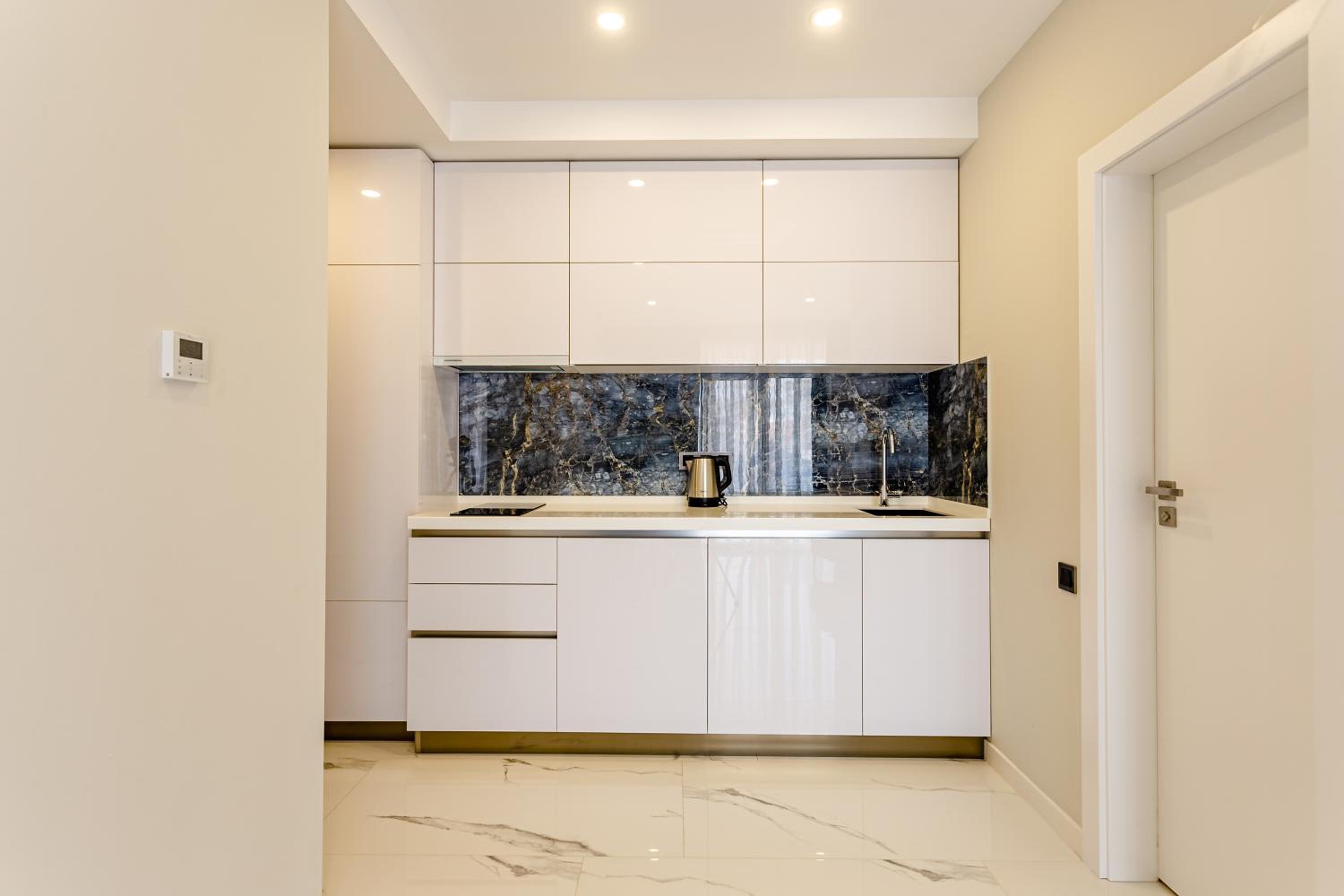 Studio Apartment photo 2