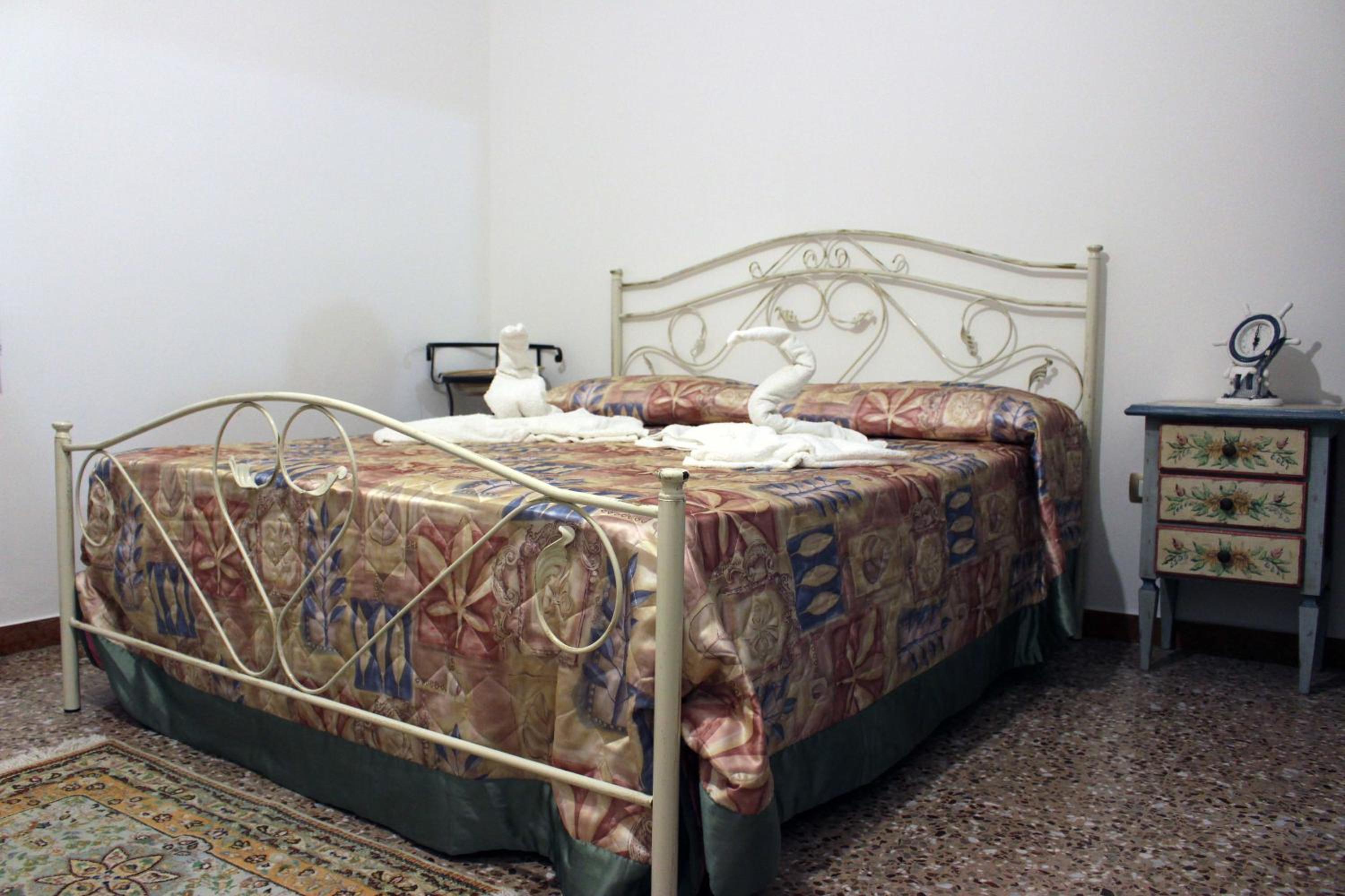Three-Bedroom Apartment photo 1