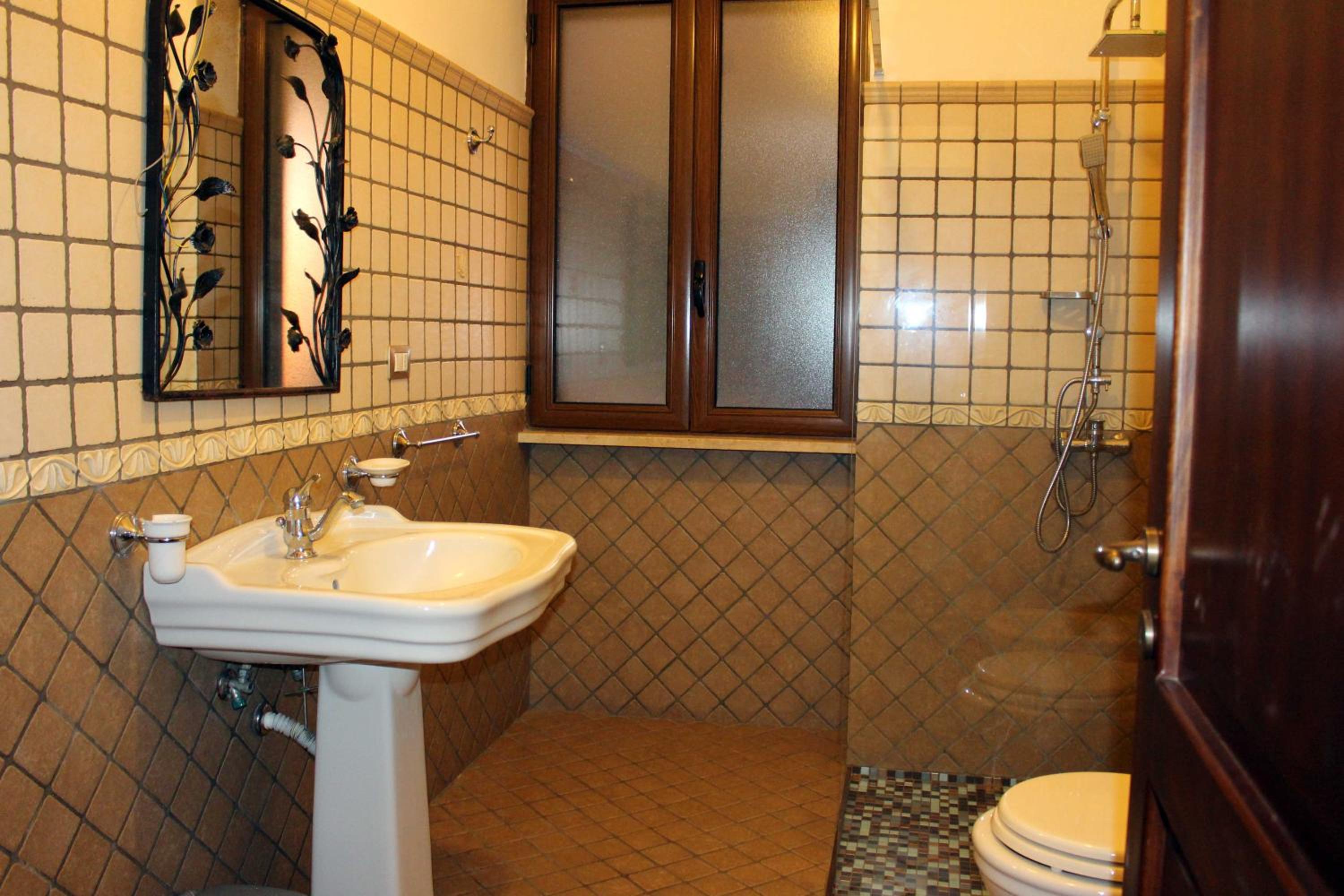 Three-Bedroom Apartment photo 3