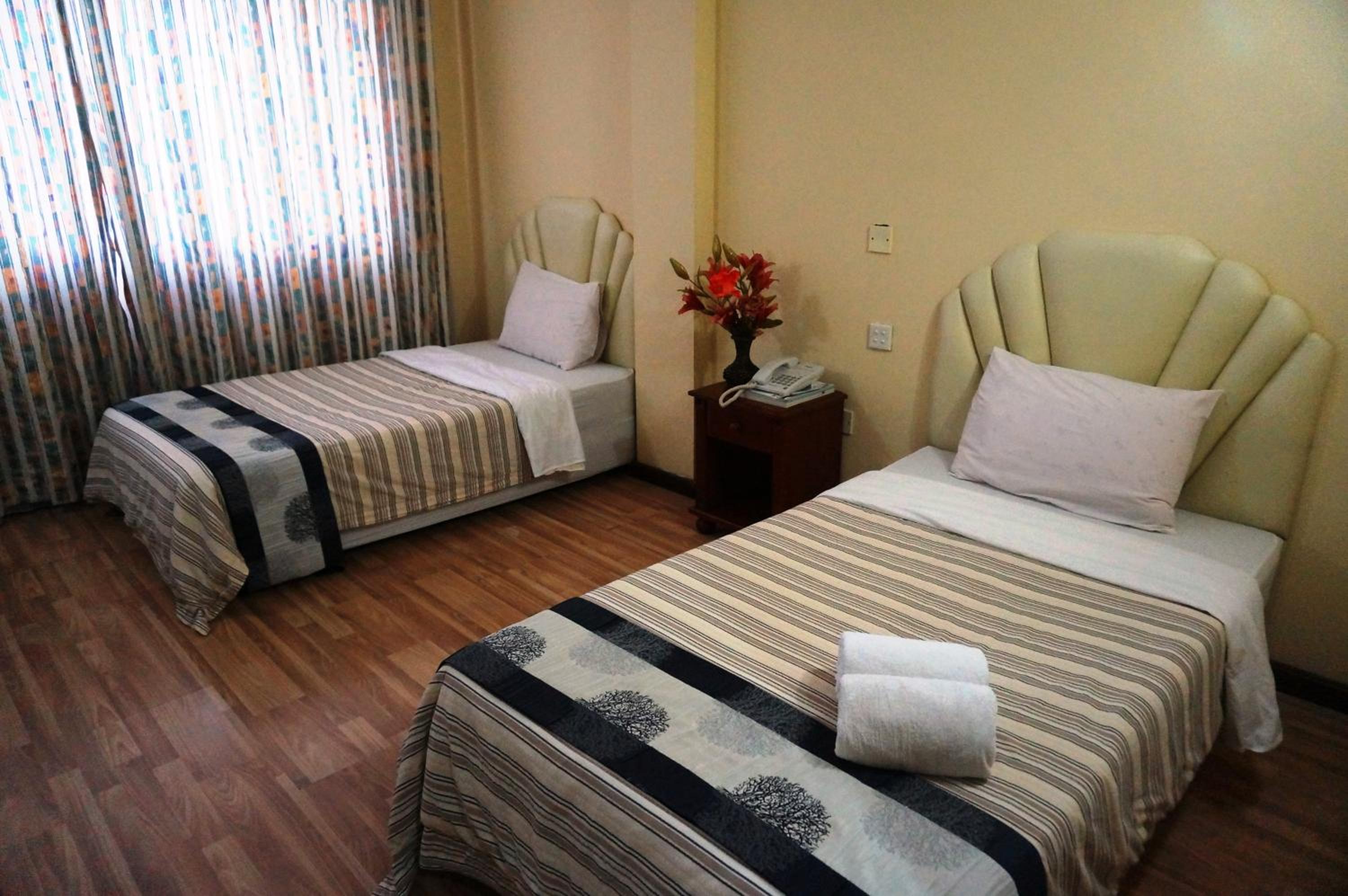 Standard Twin Room photo 2