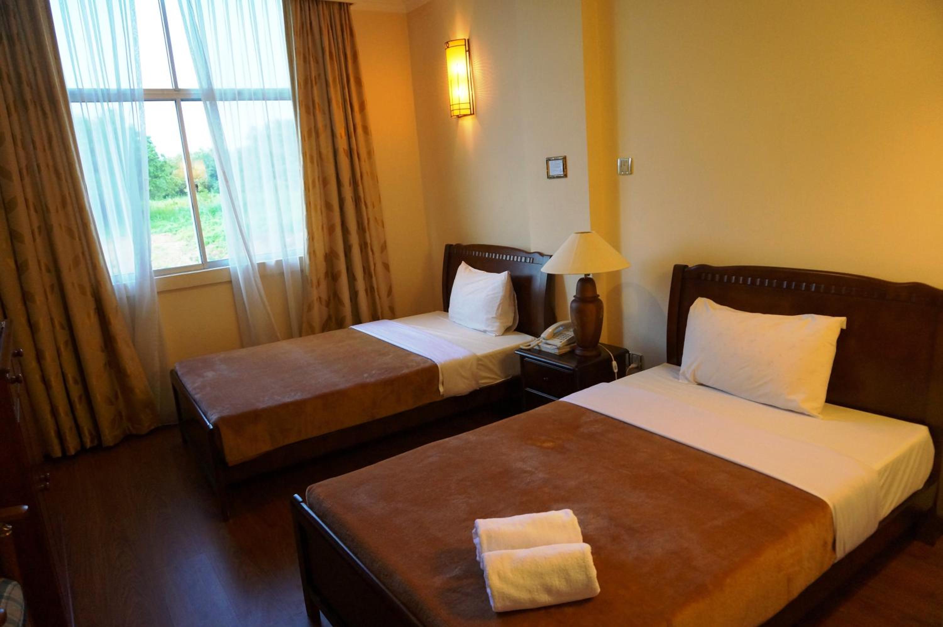 Deluxe Twin Room photo 2