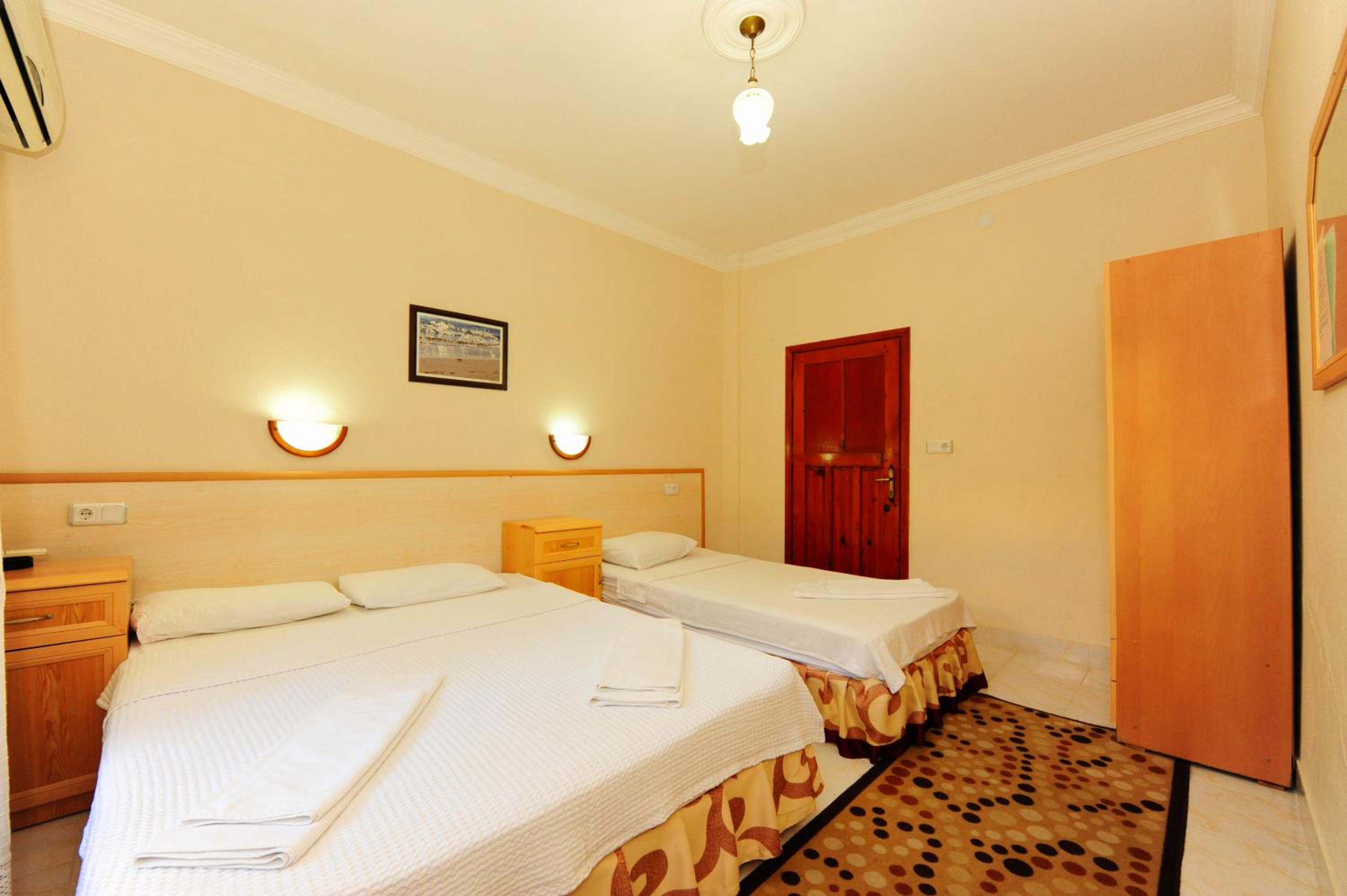 Standard Triple Room photo 1