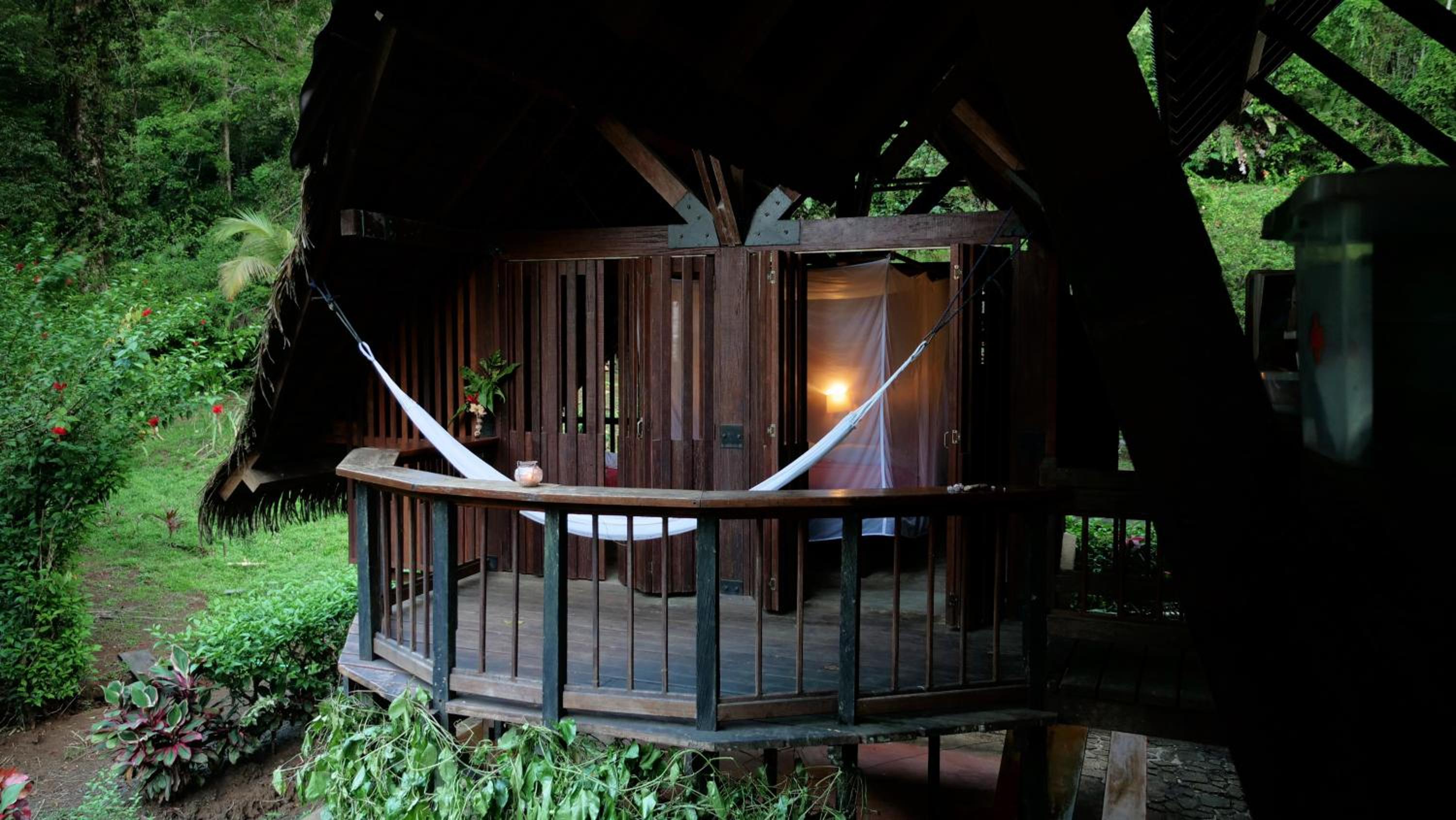 Bungalow with Sea View photo 2