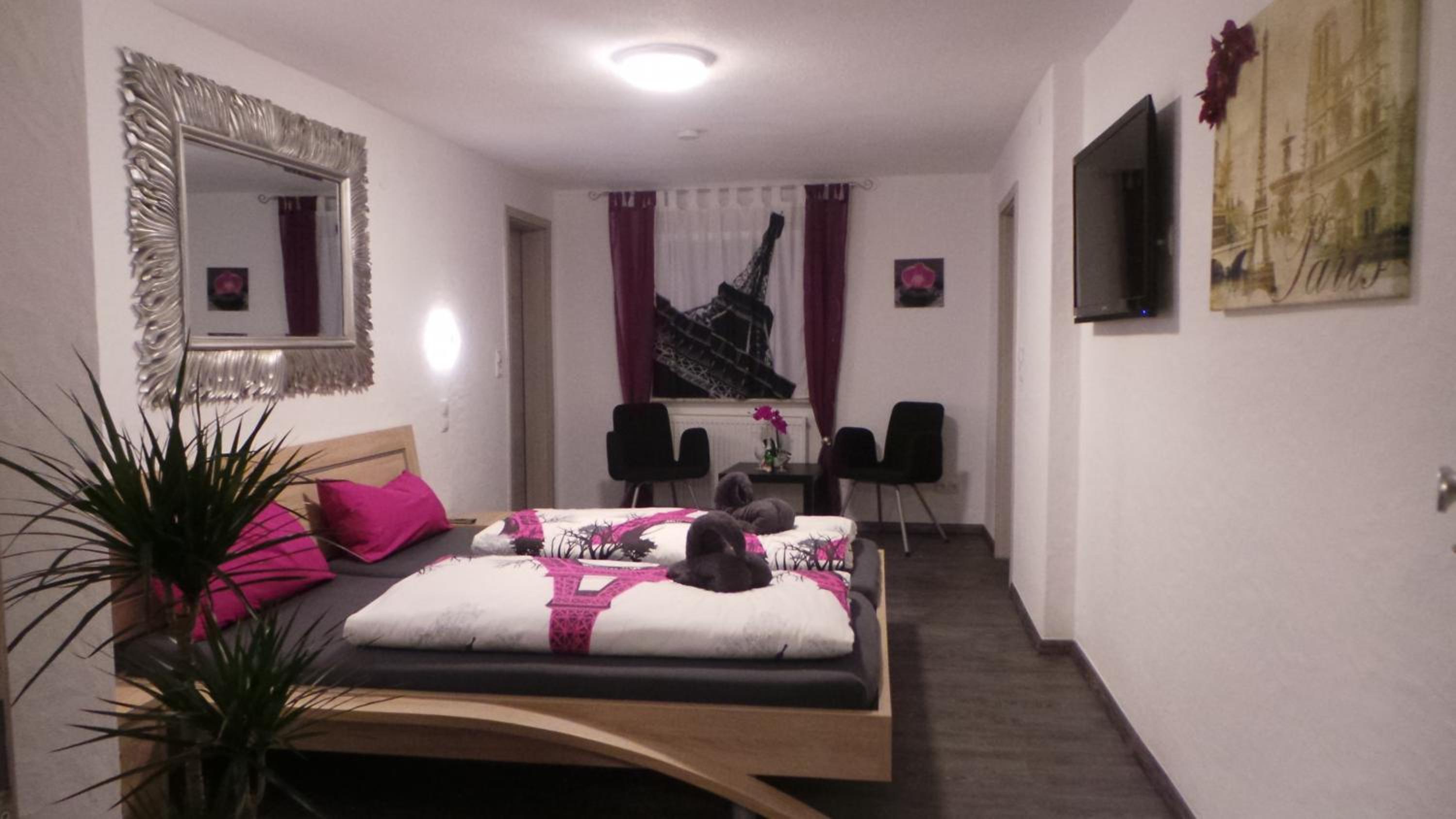 Double Room - Photo 2