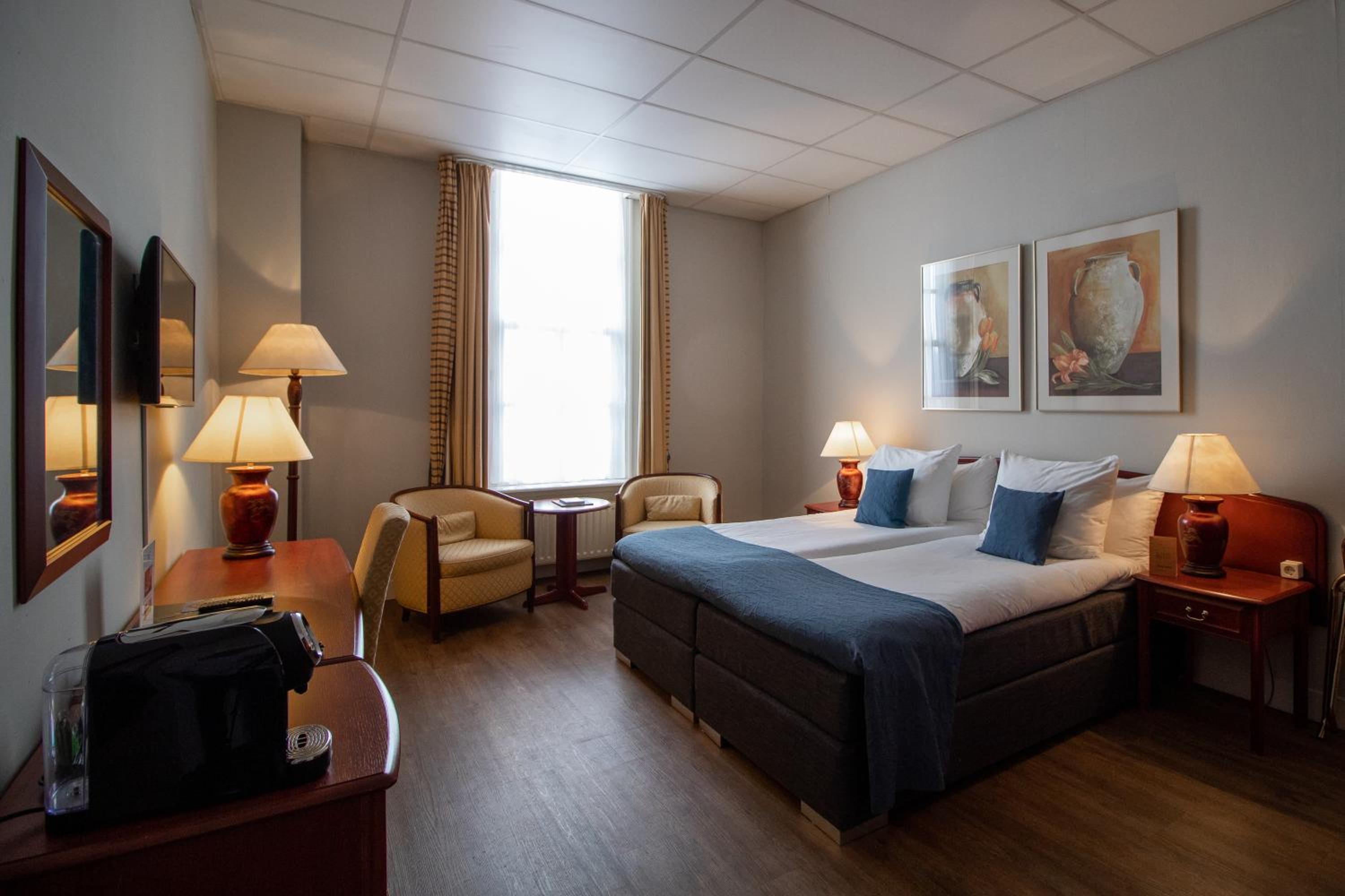 Deluxe Twin Room - Photo 5