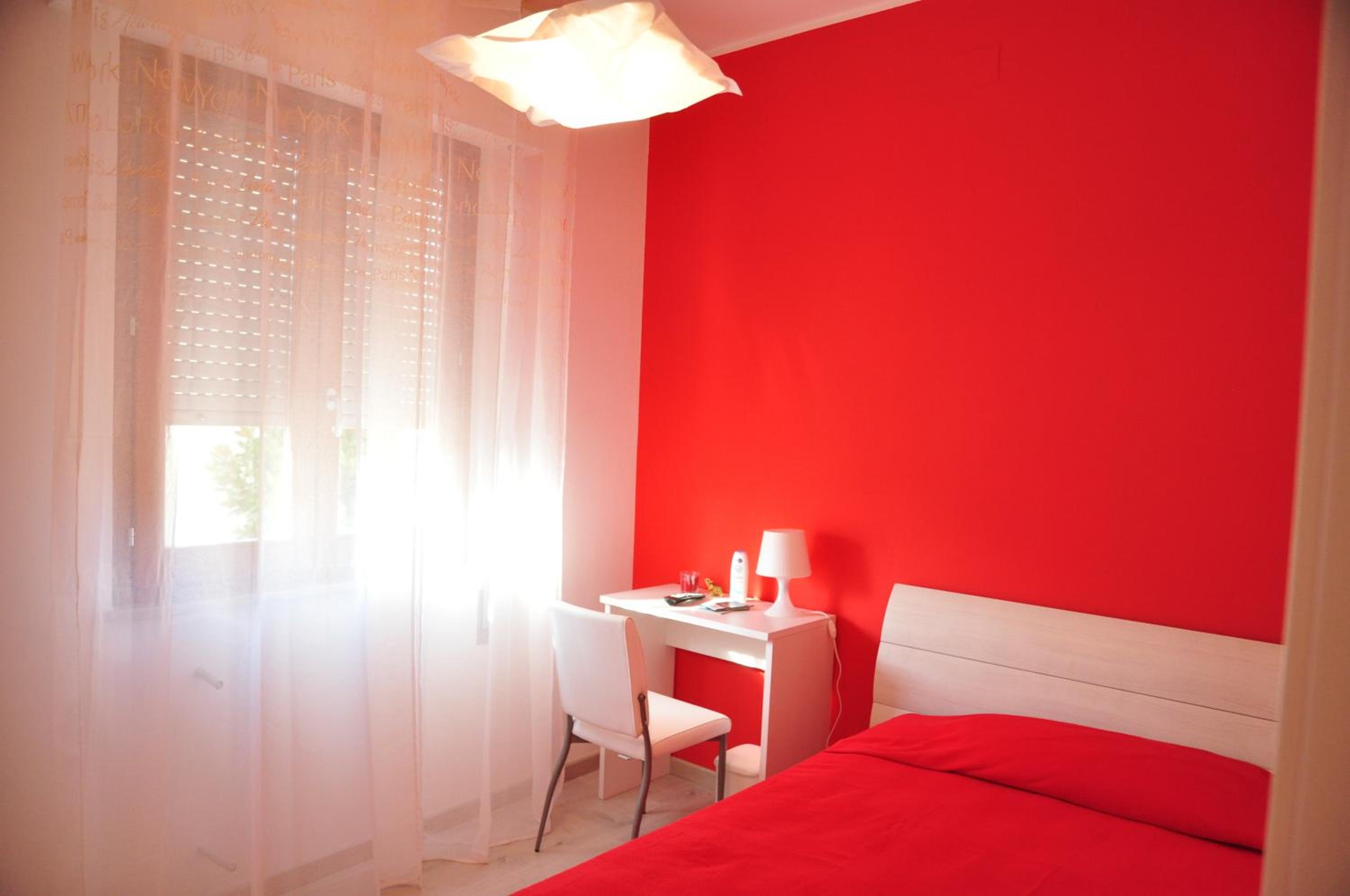Single Room with Shared Bathroom photo 3