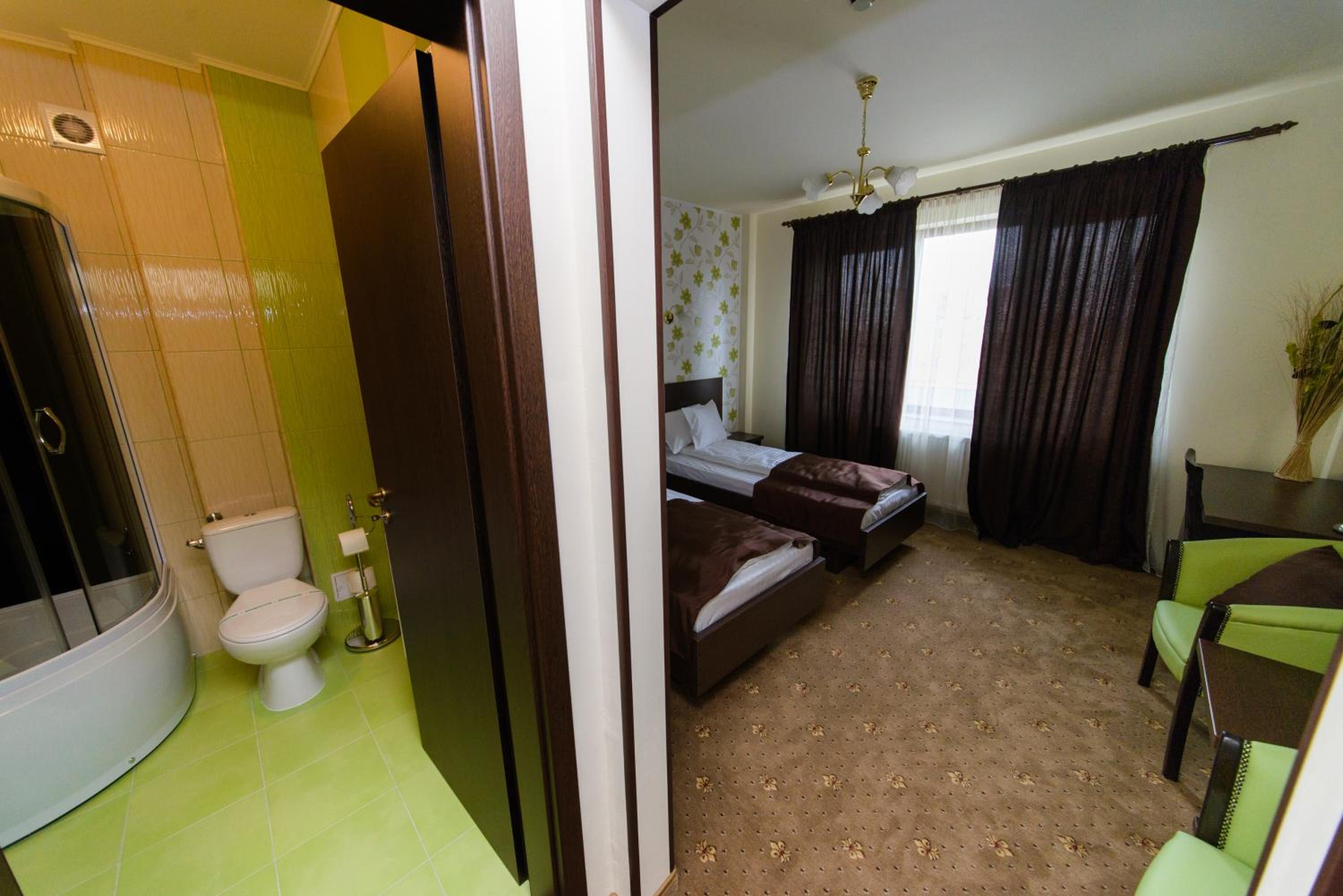 Standard Twin Room photo 2